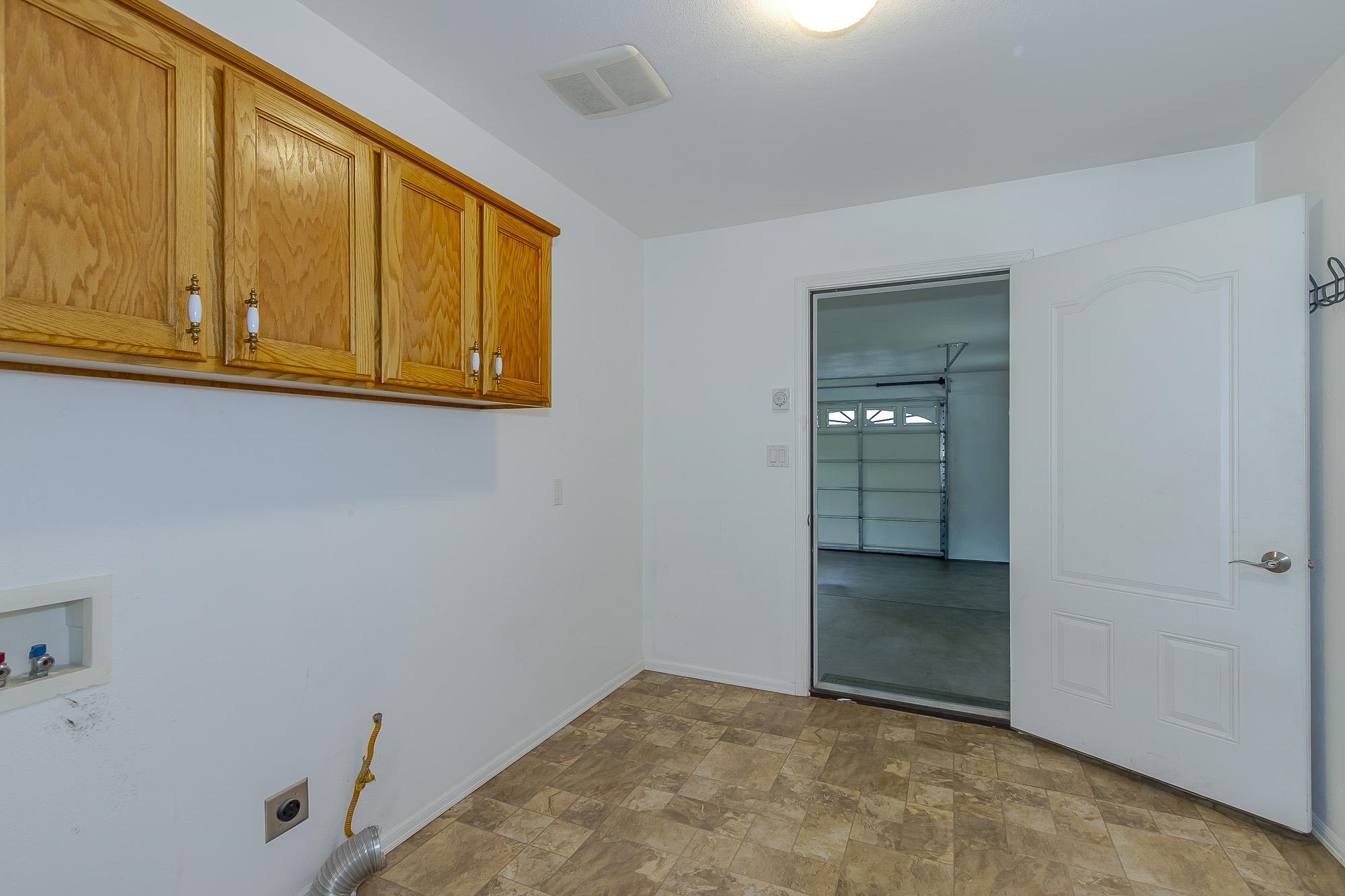 216 S 3rd Street W St - Photo 31