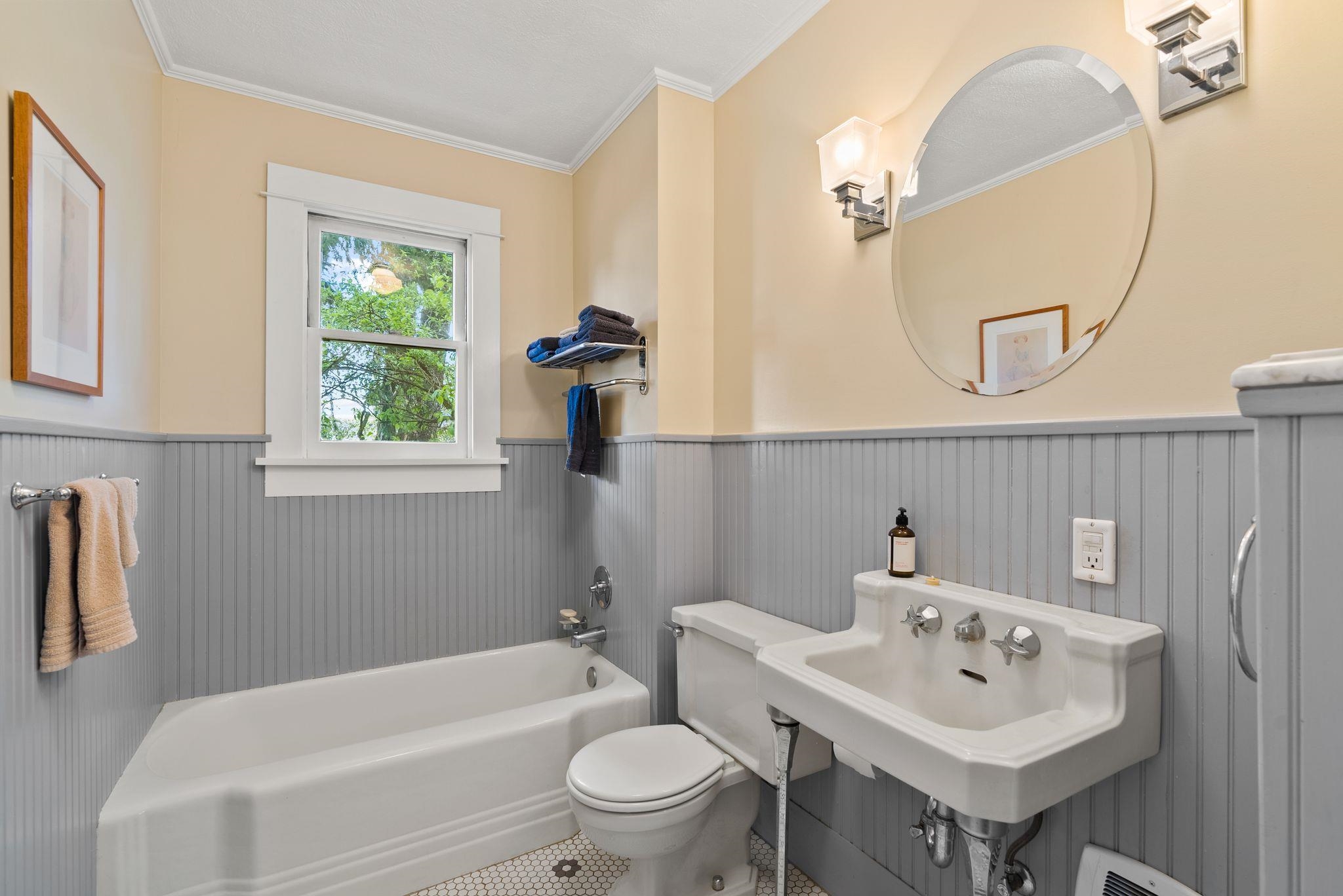 8310 E BELAIR Rd - Photo 32