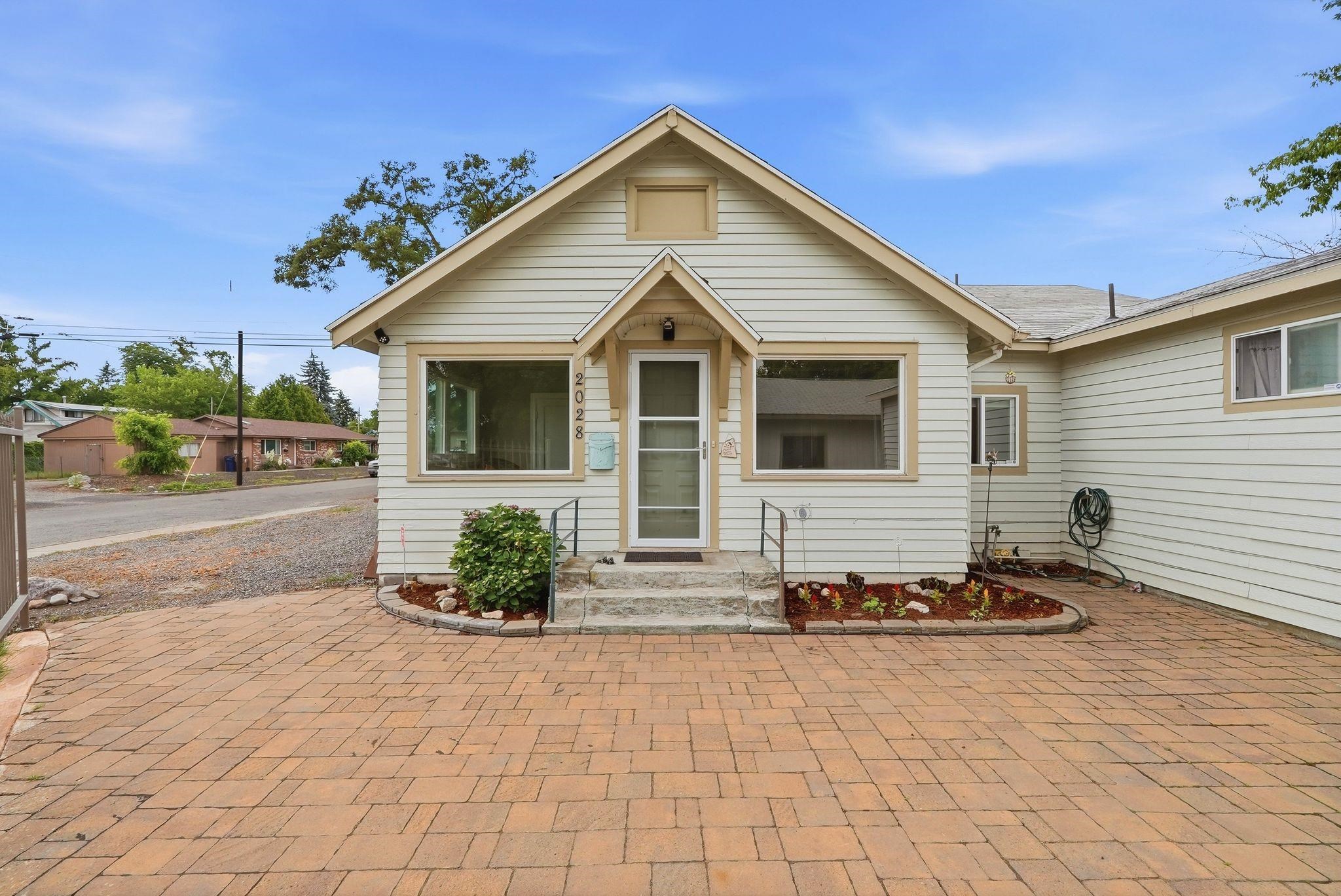 2028 E MISSION Ave - Photo 4