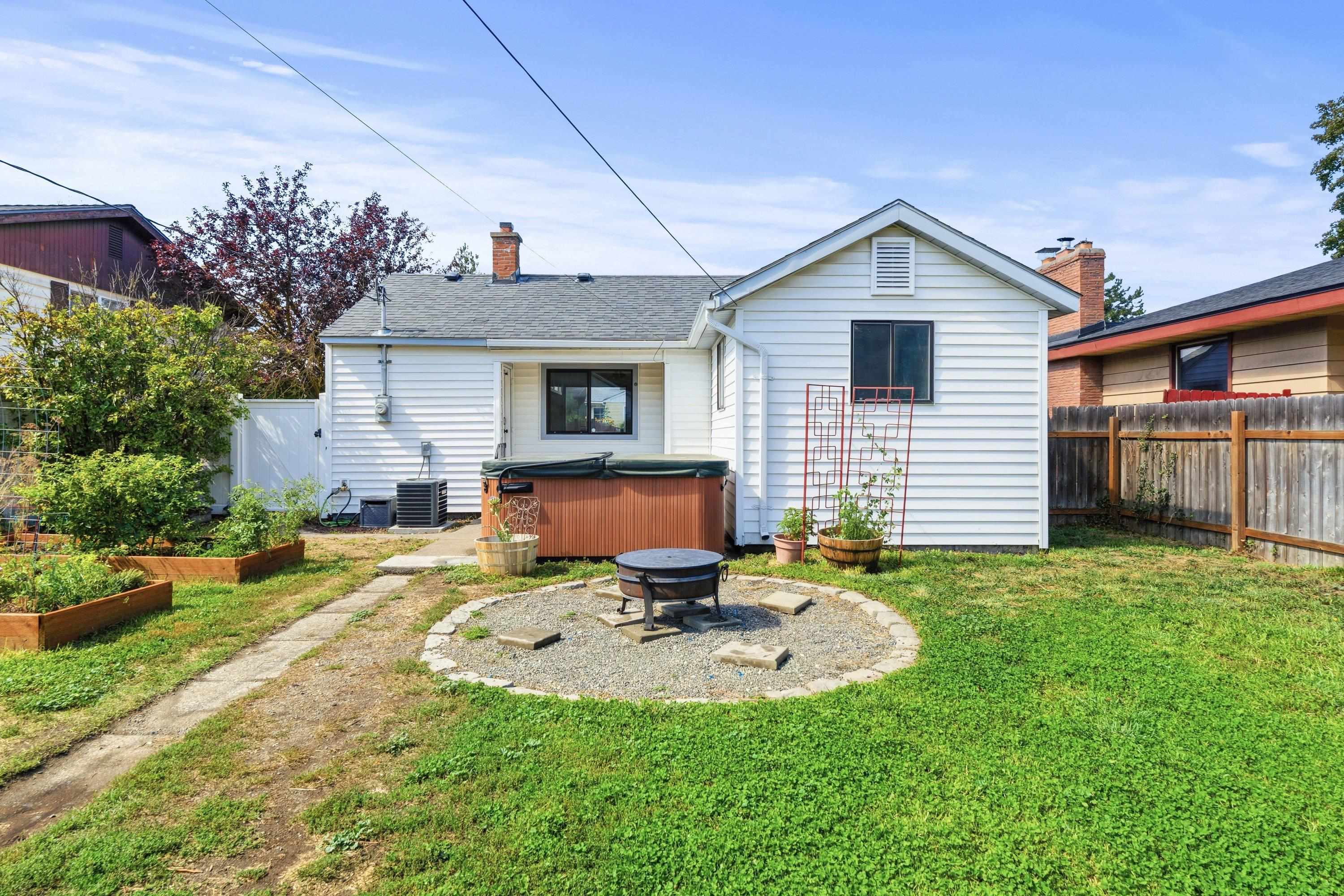 4724 N Maple St - Photo 22