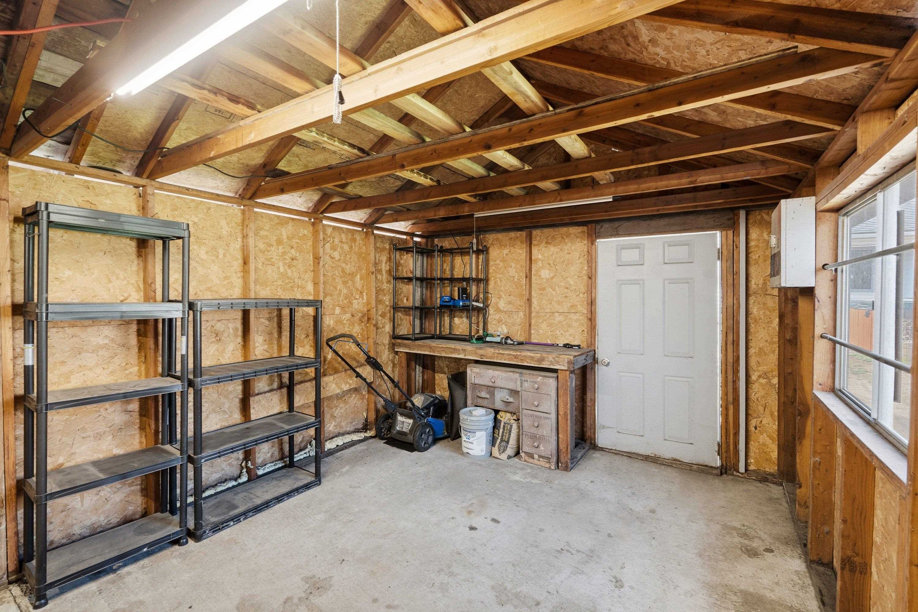 4724 N Maple St - Photo 28
