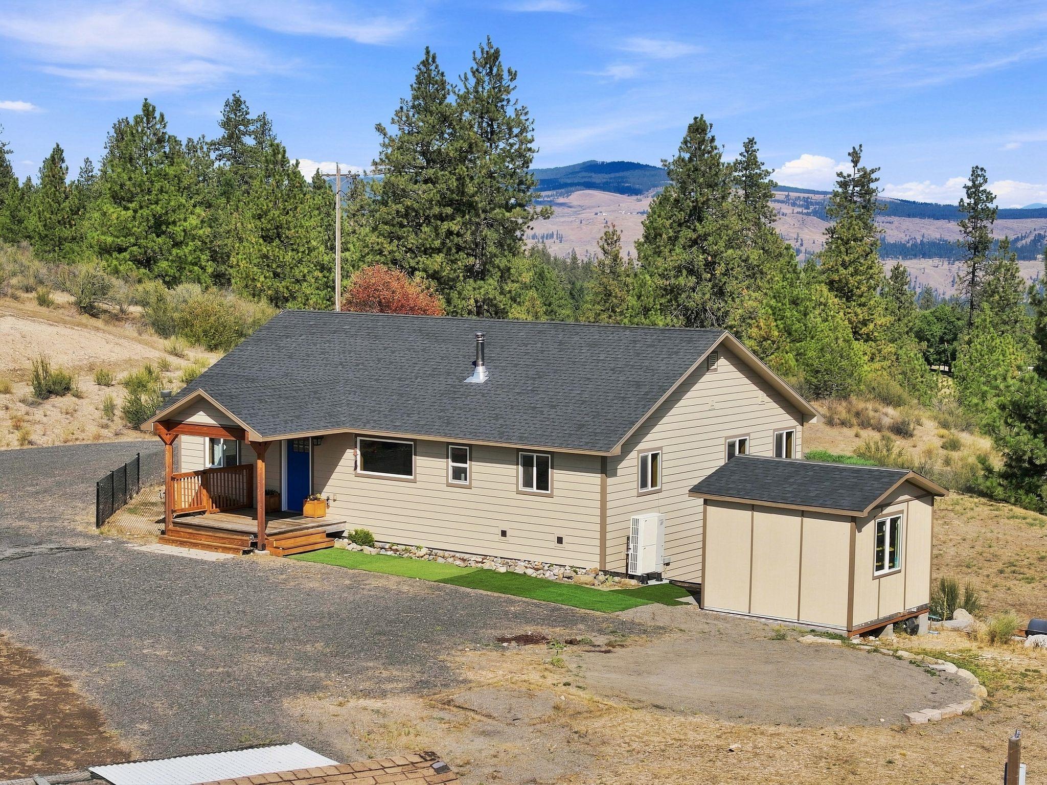 36701 Hart Rd N - Photo 1