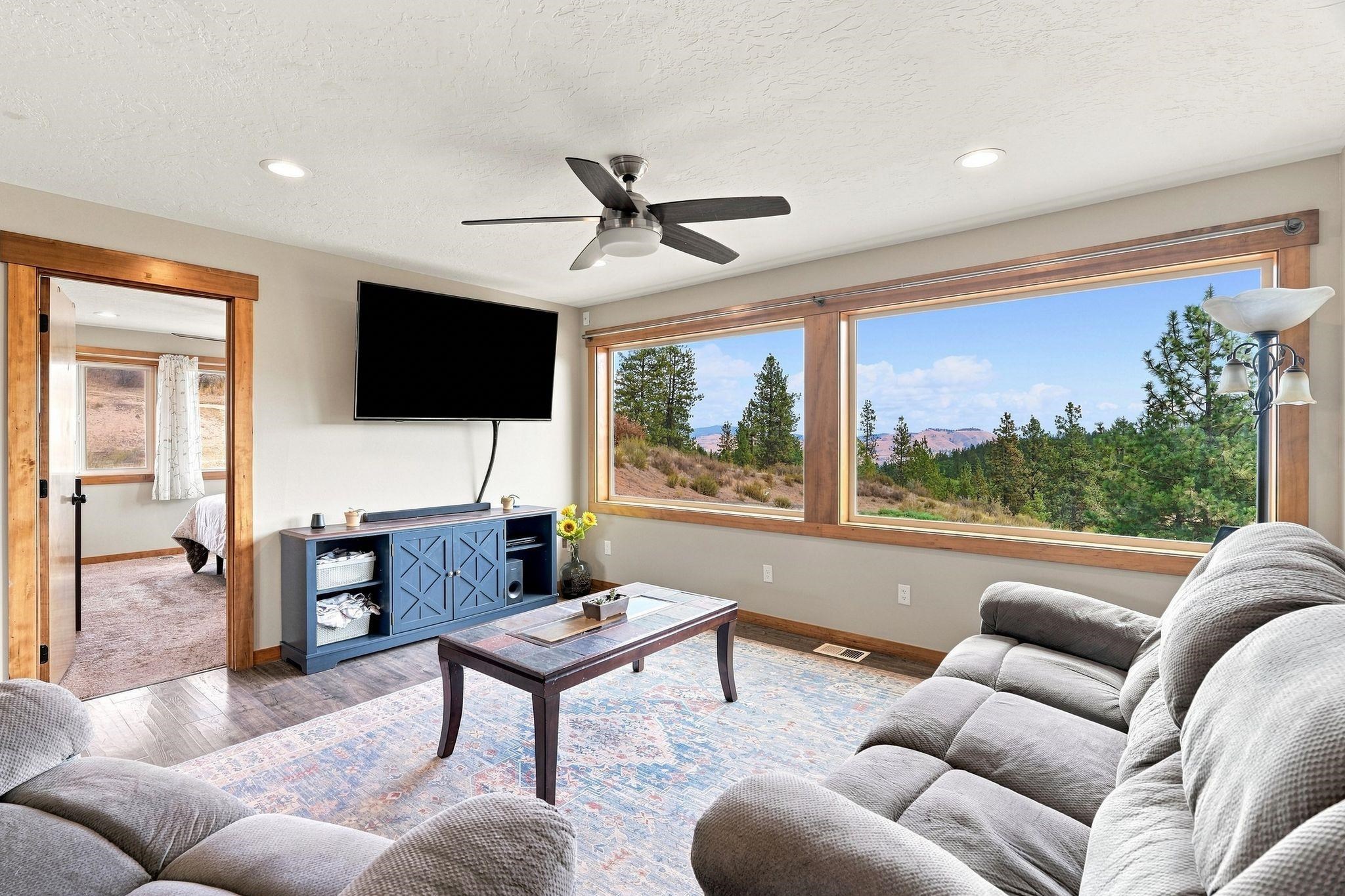 36701 Hart Rd N - Photo 10