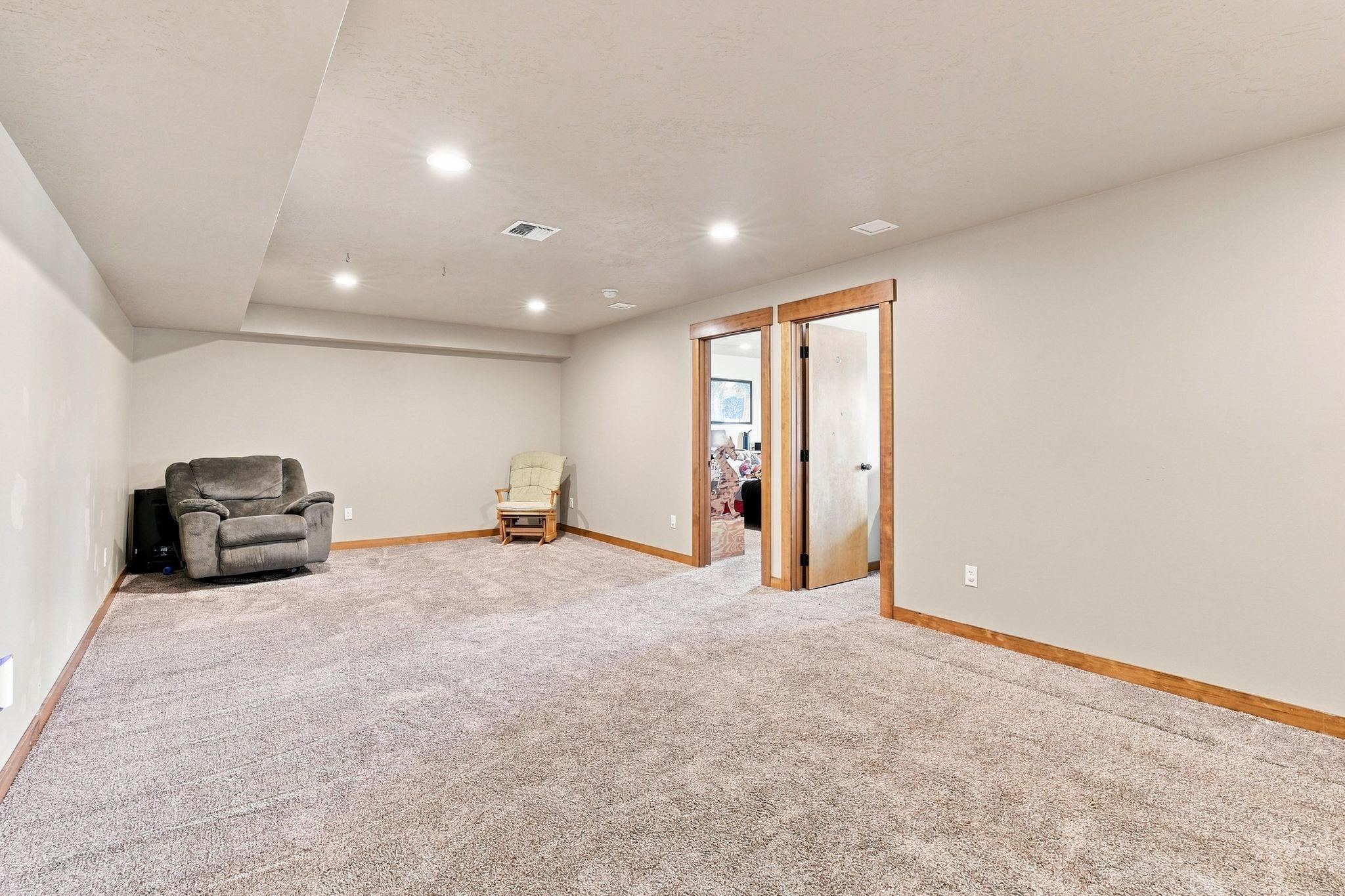 36701 Hart Rd N - Photo 24