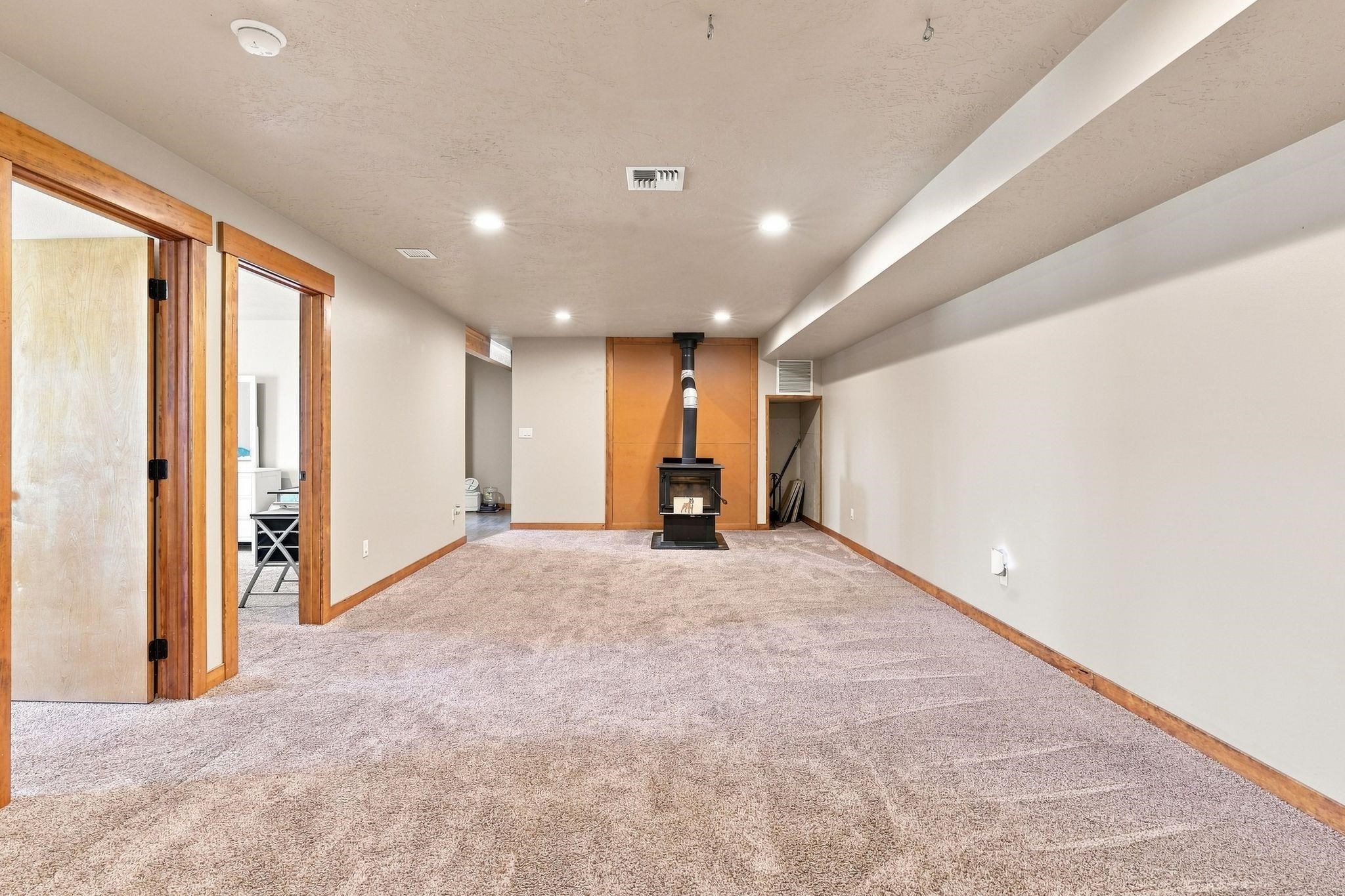 36701 Hart Rd N - Photo 27