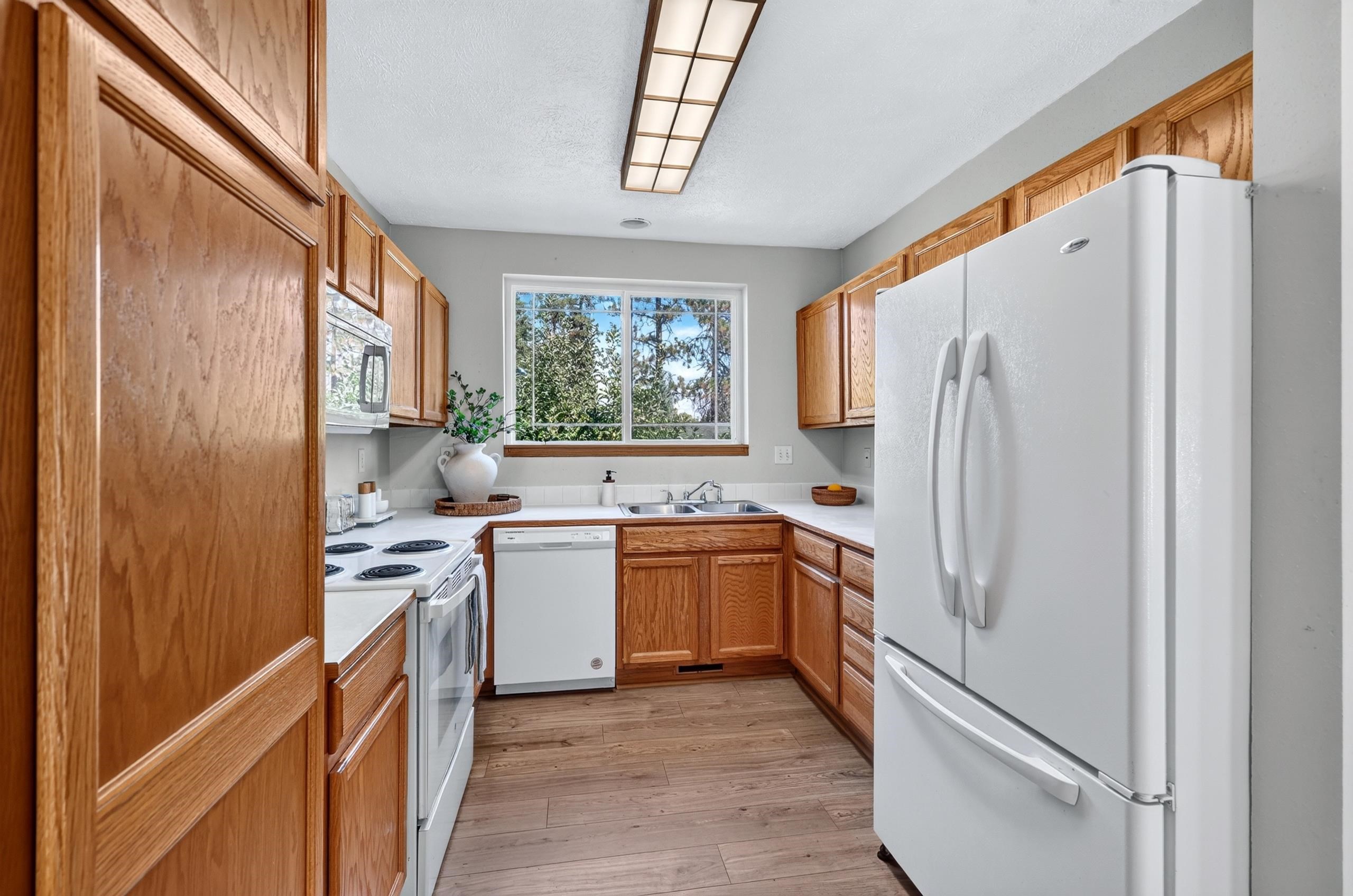 1313 S Napa Ave - Photo 11