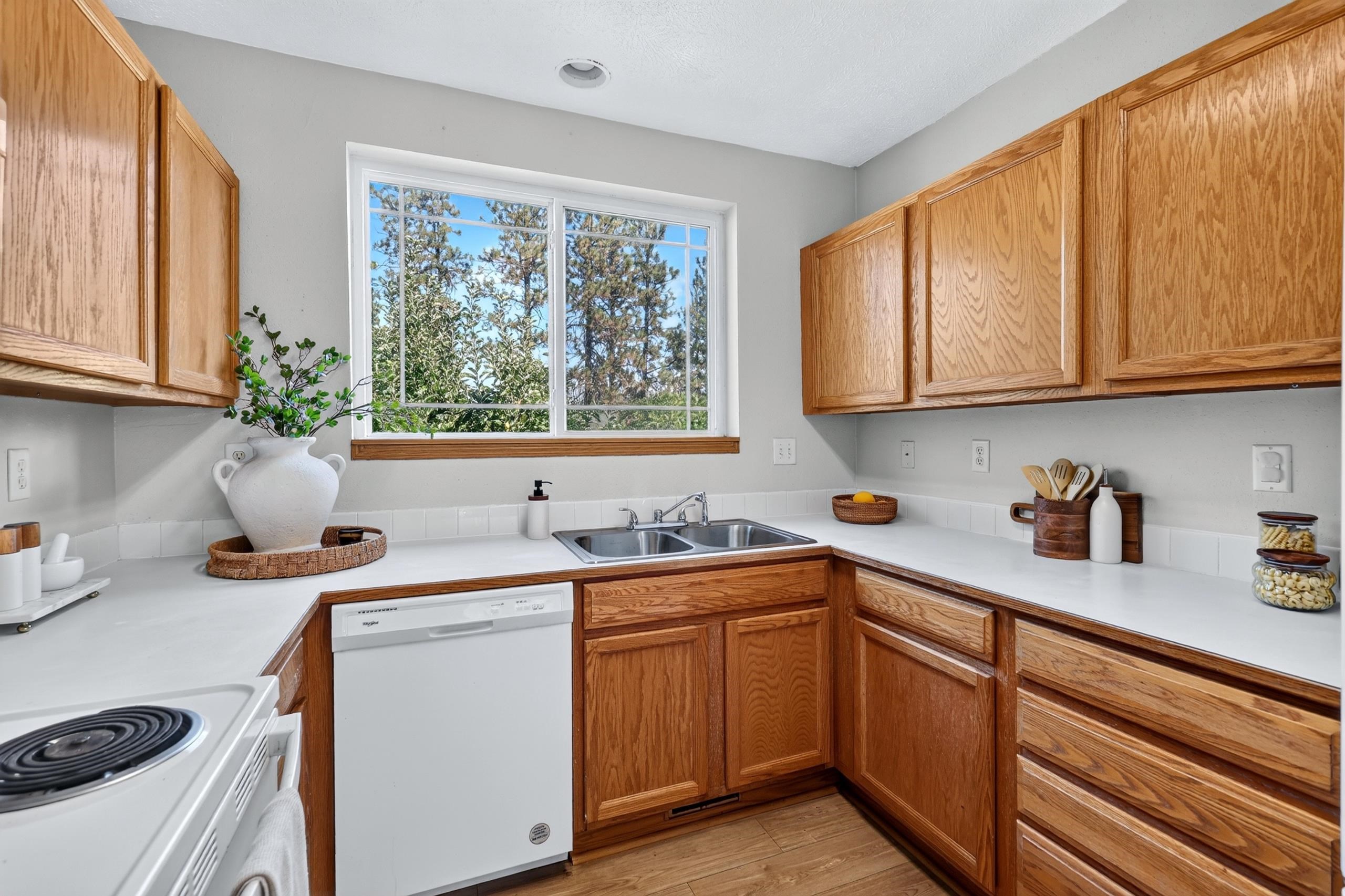 1313 S Napa Ave - Photo 12