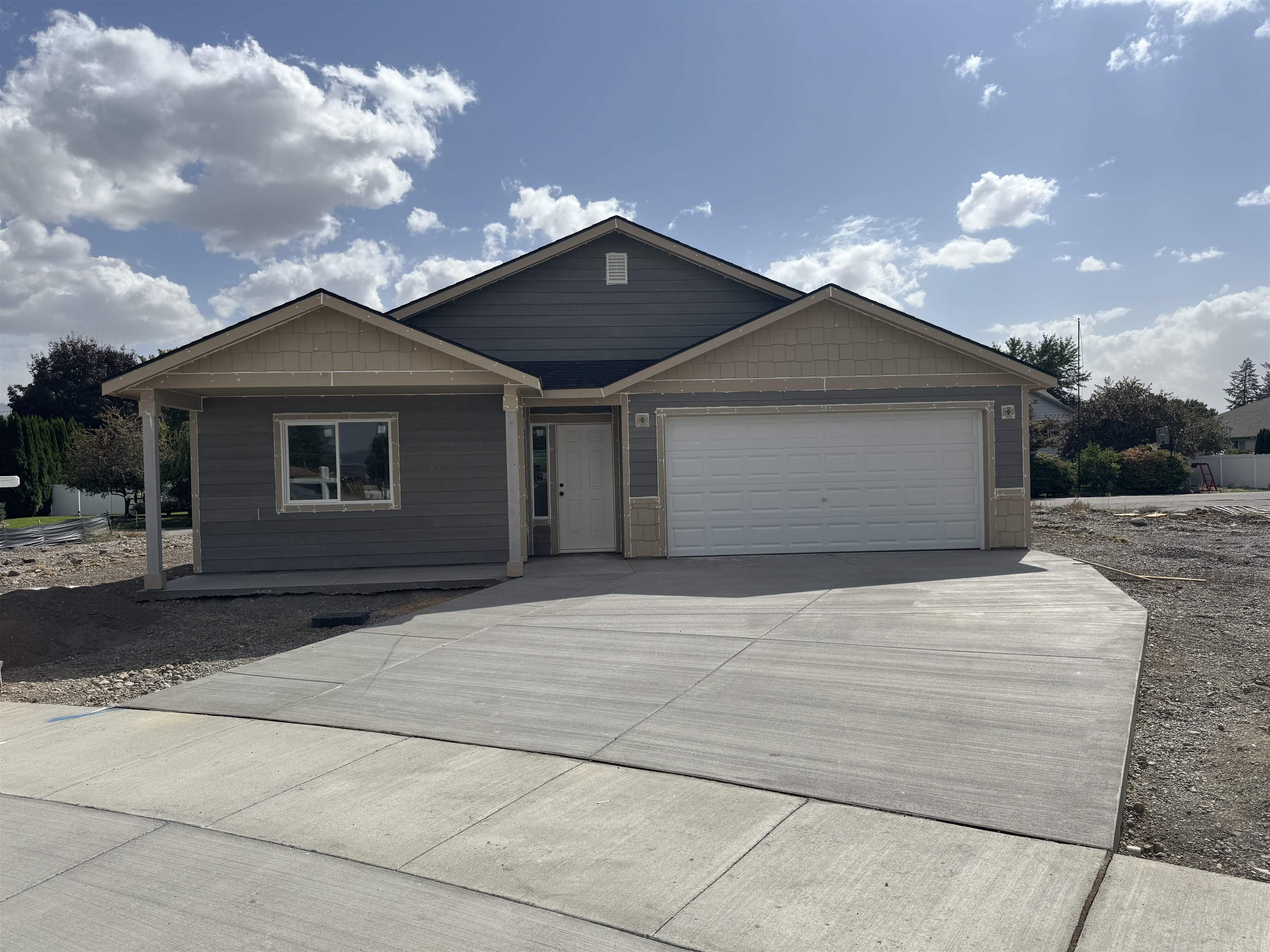 425 N Garvin Ct - Photo 8