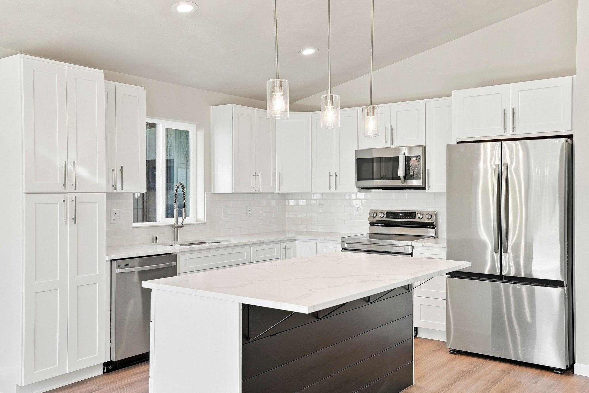 614 E A St - Photo 12