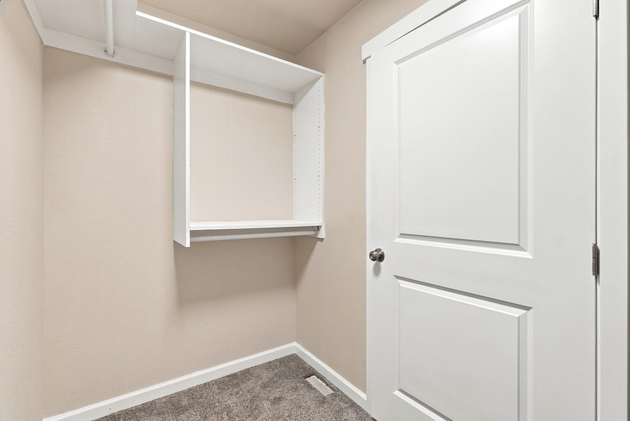 614 E A St - Photo 19