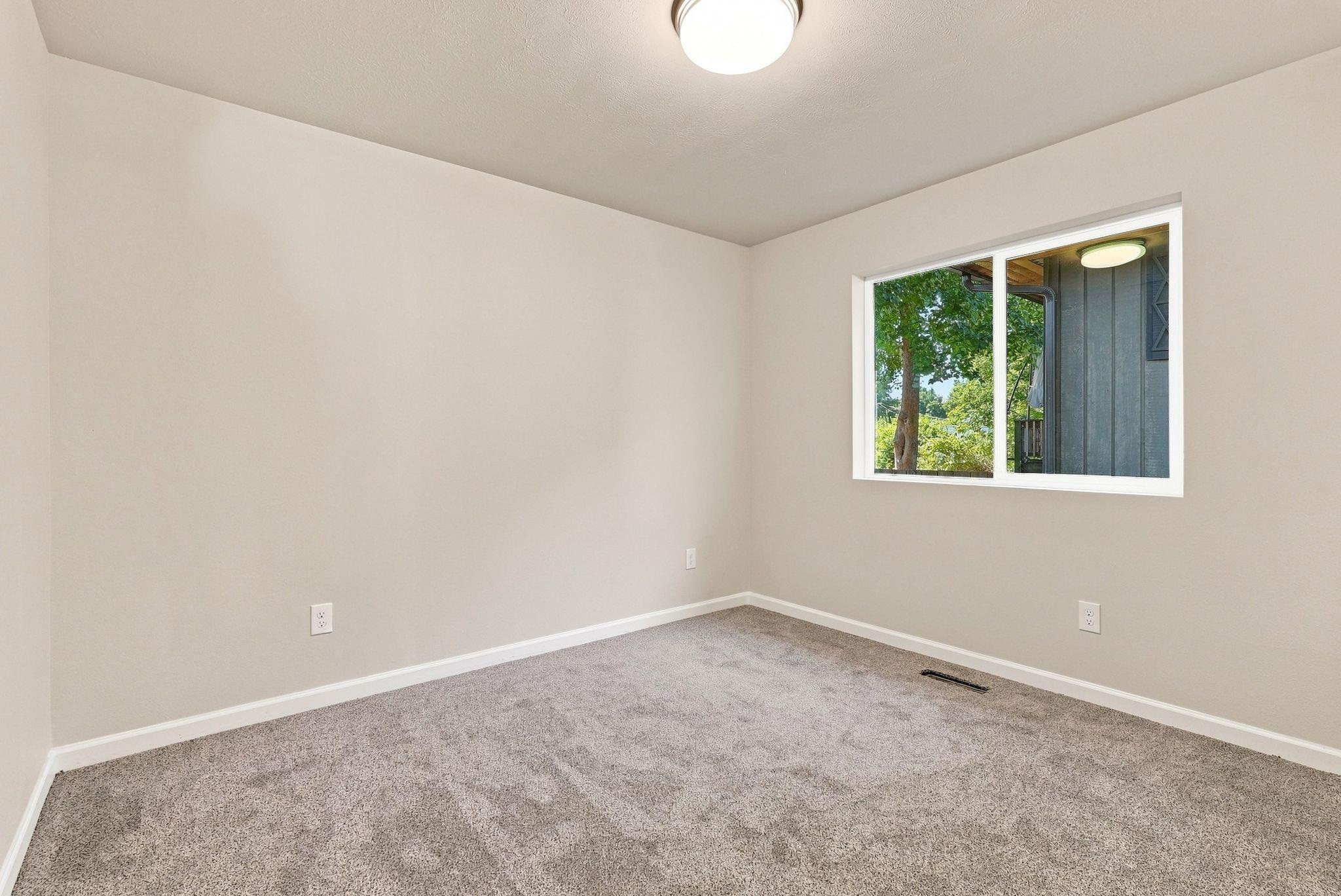 614 E A St - Photo 22