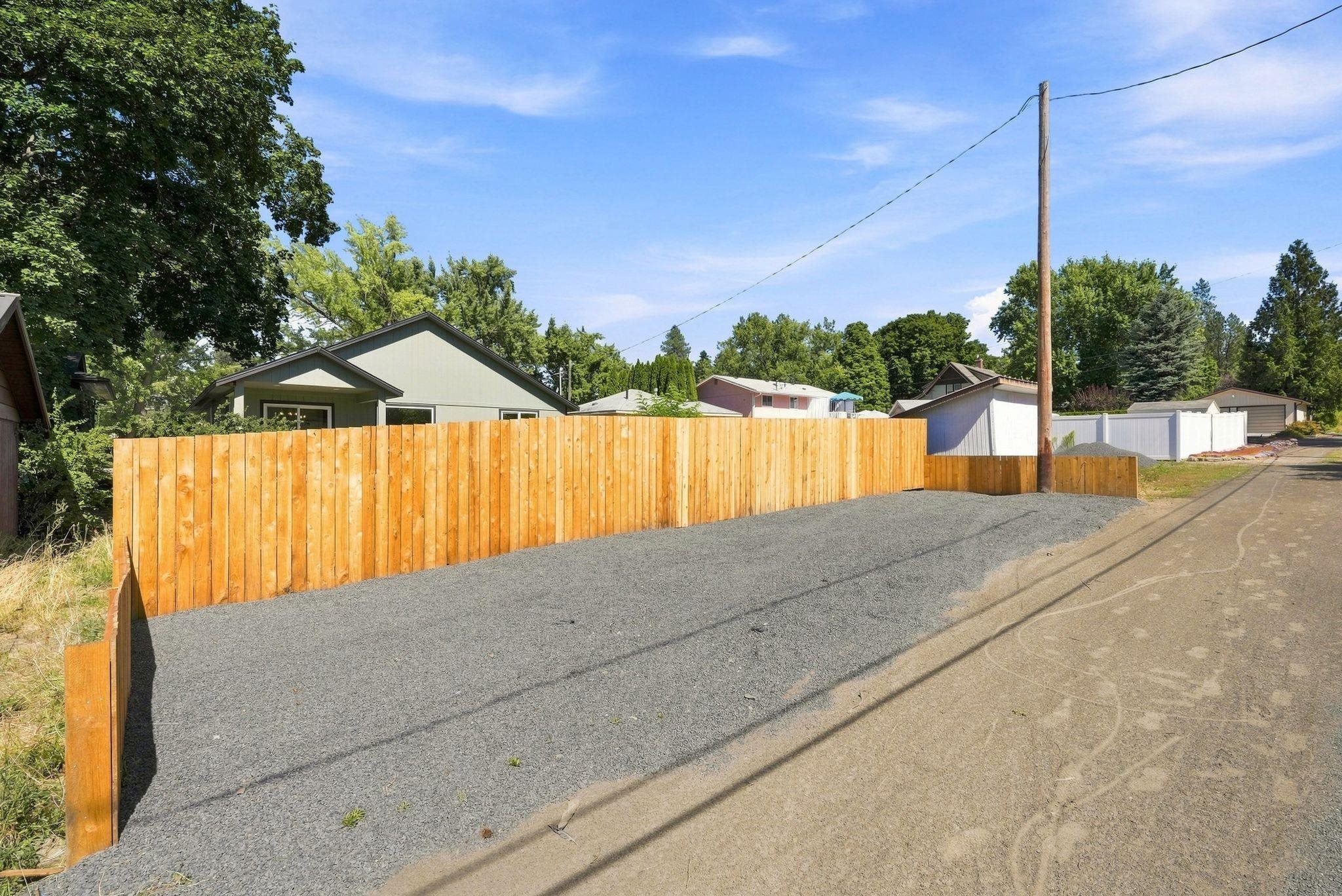614 E A St - Photo 30