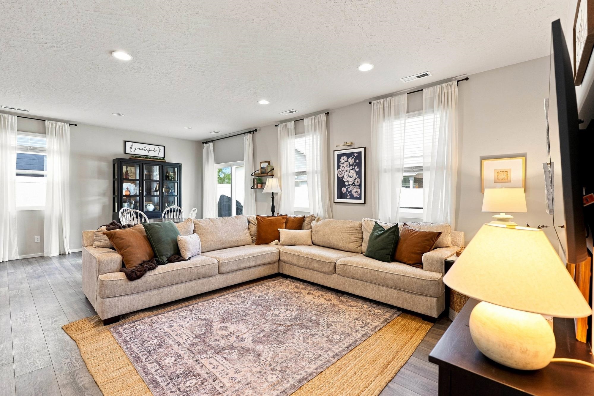 8418 W Sugar Ct - Photo 7