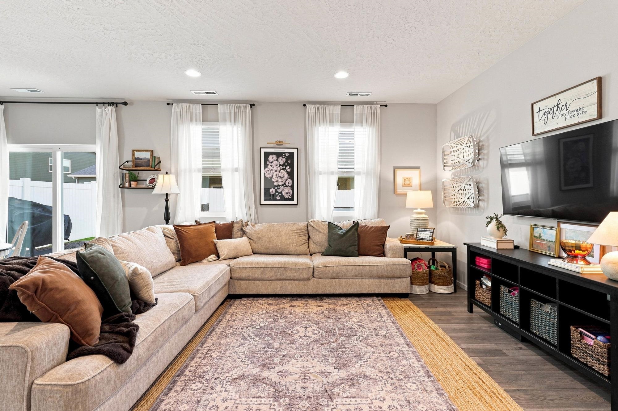 8418 W Sugar Ct - Photo 9