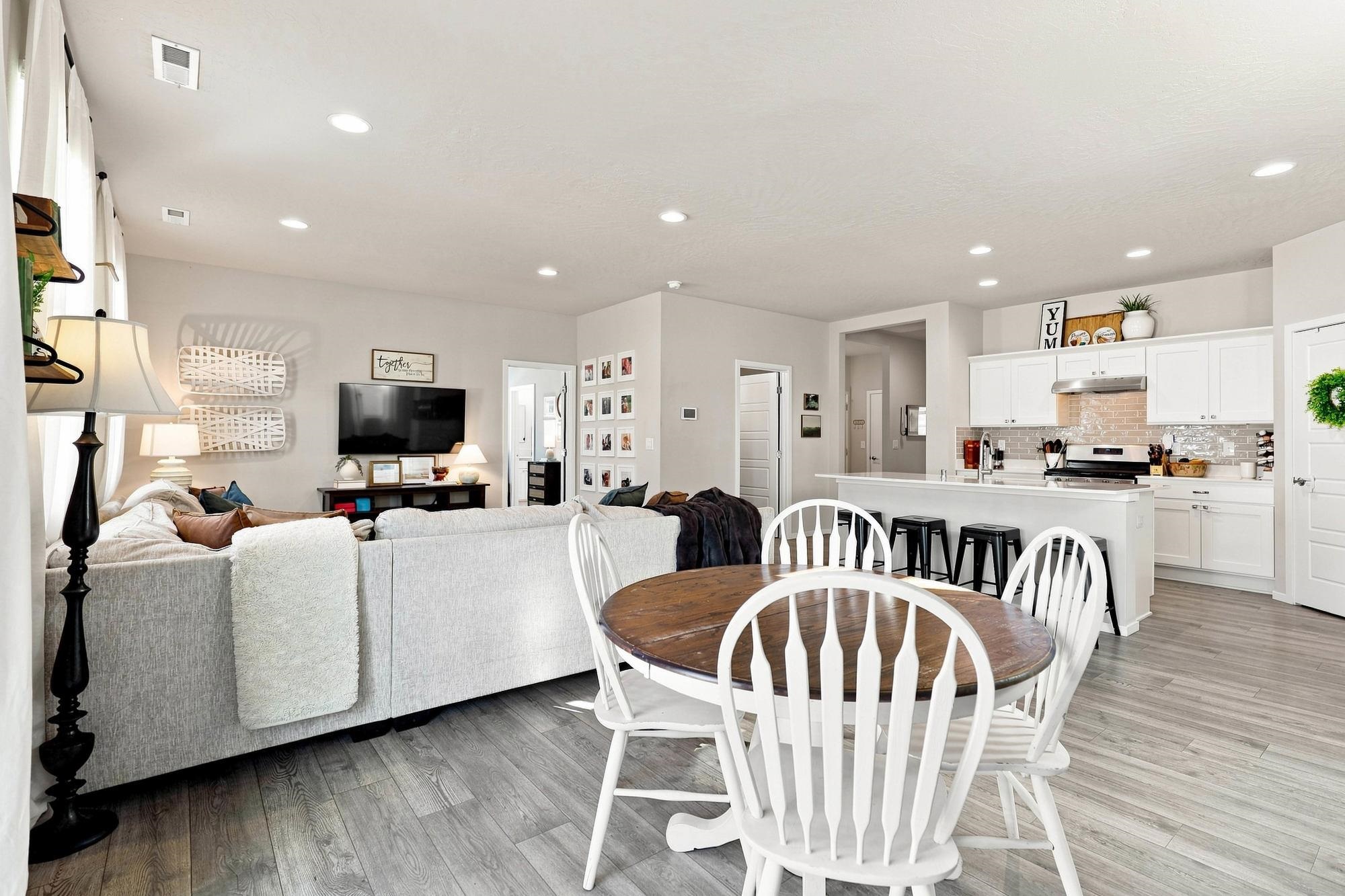 8418 W Sugar Ct - Photo 12
