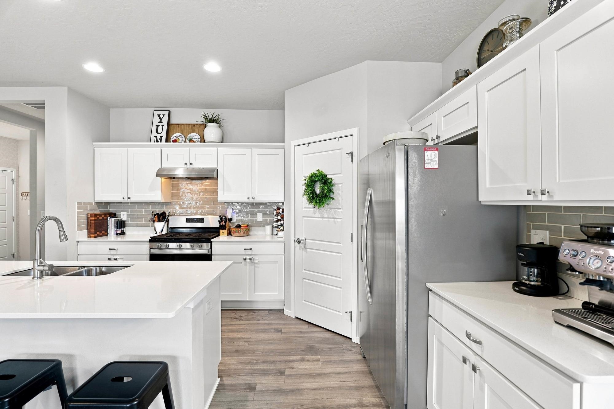 8418 W Sugar Ct - Photo 18