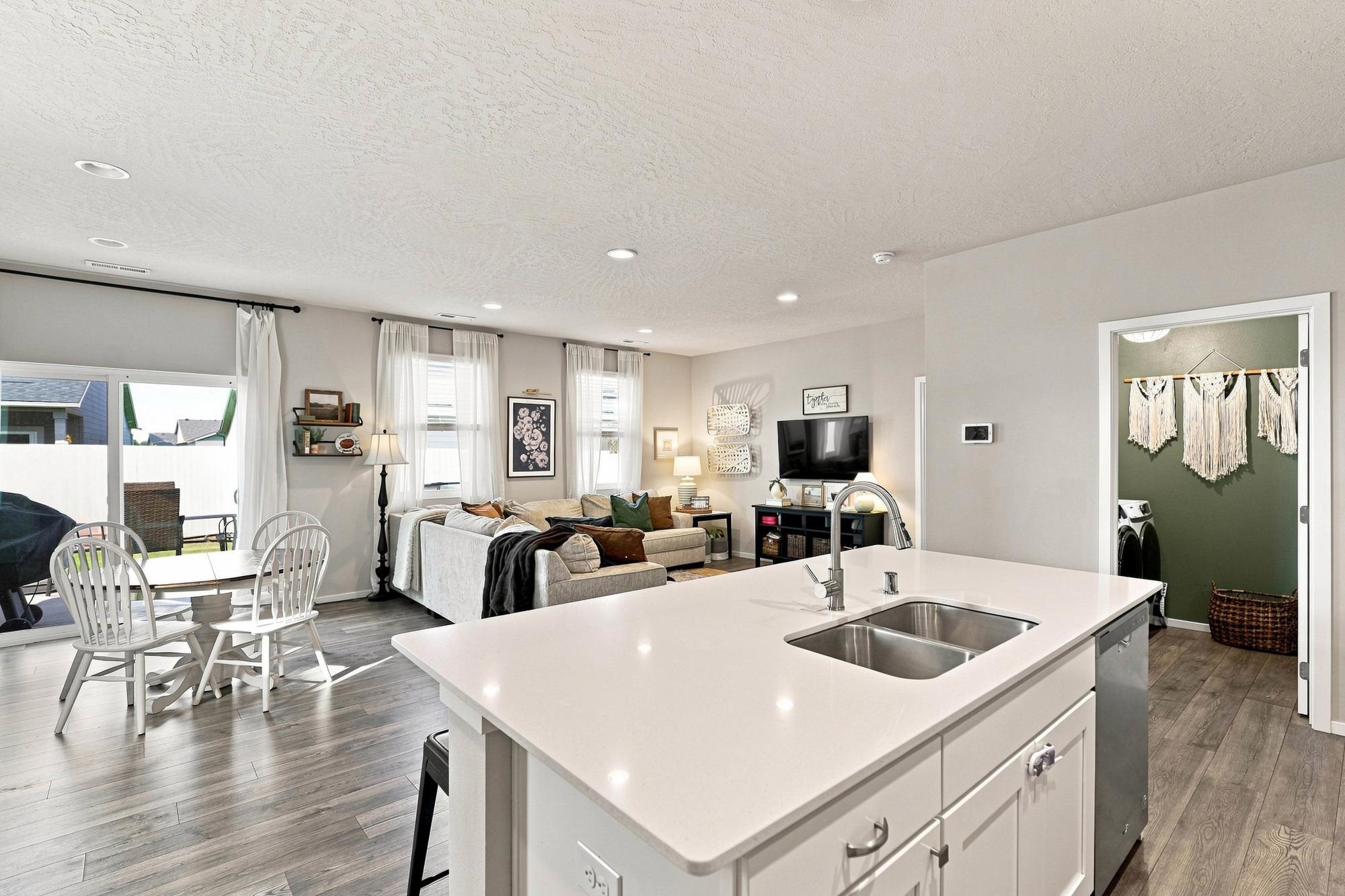 8418 W Sugar Ct - Photo 20