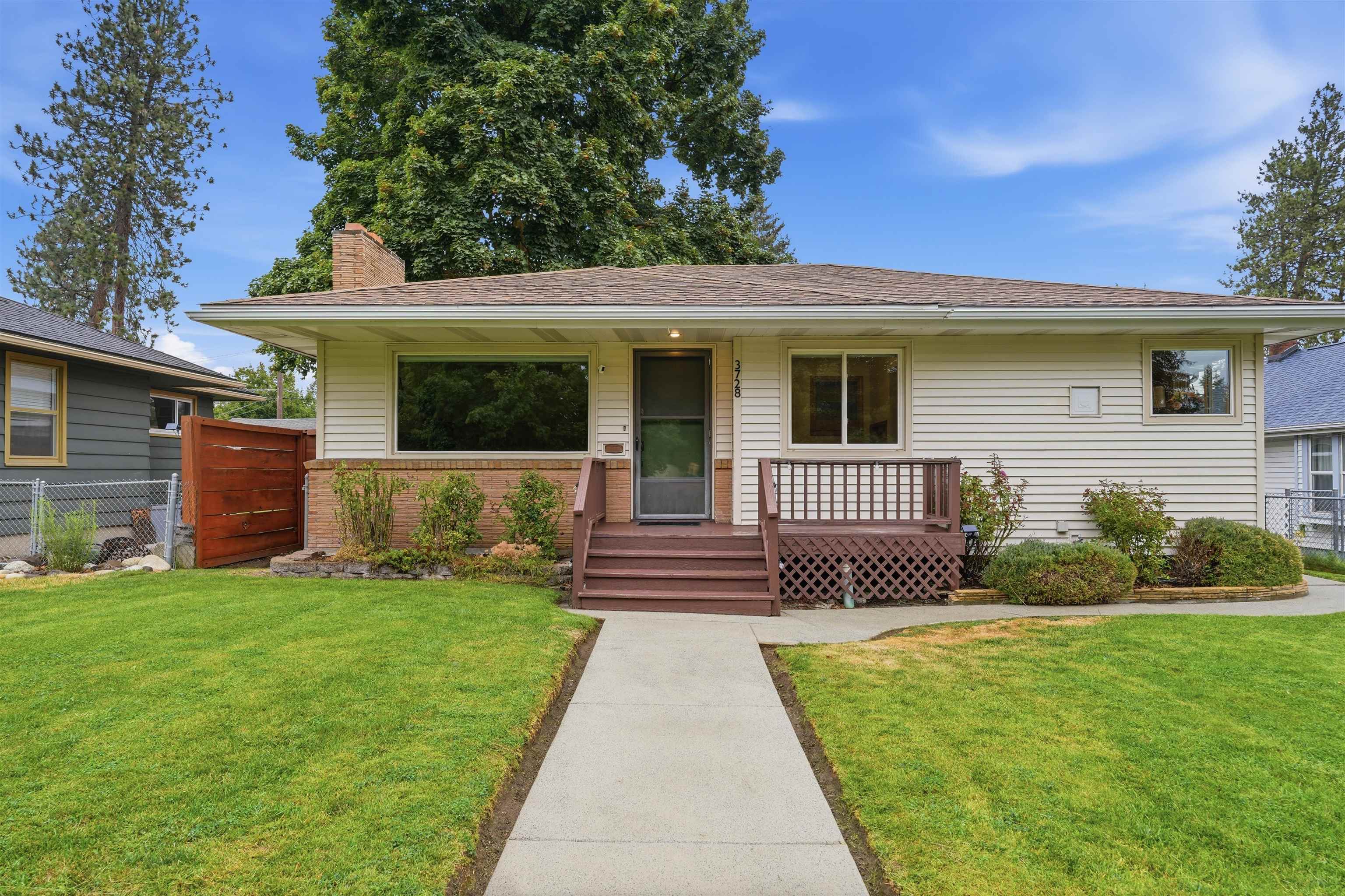 3728 W Hoffman Ave - Photo 1