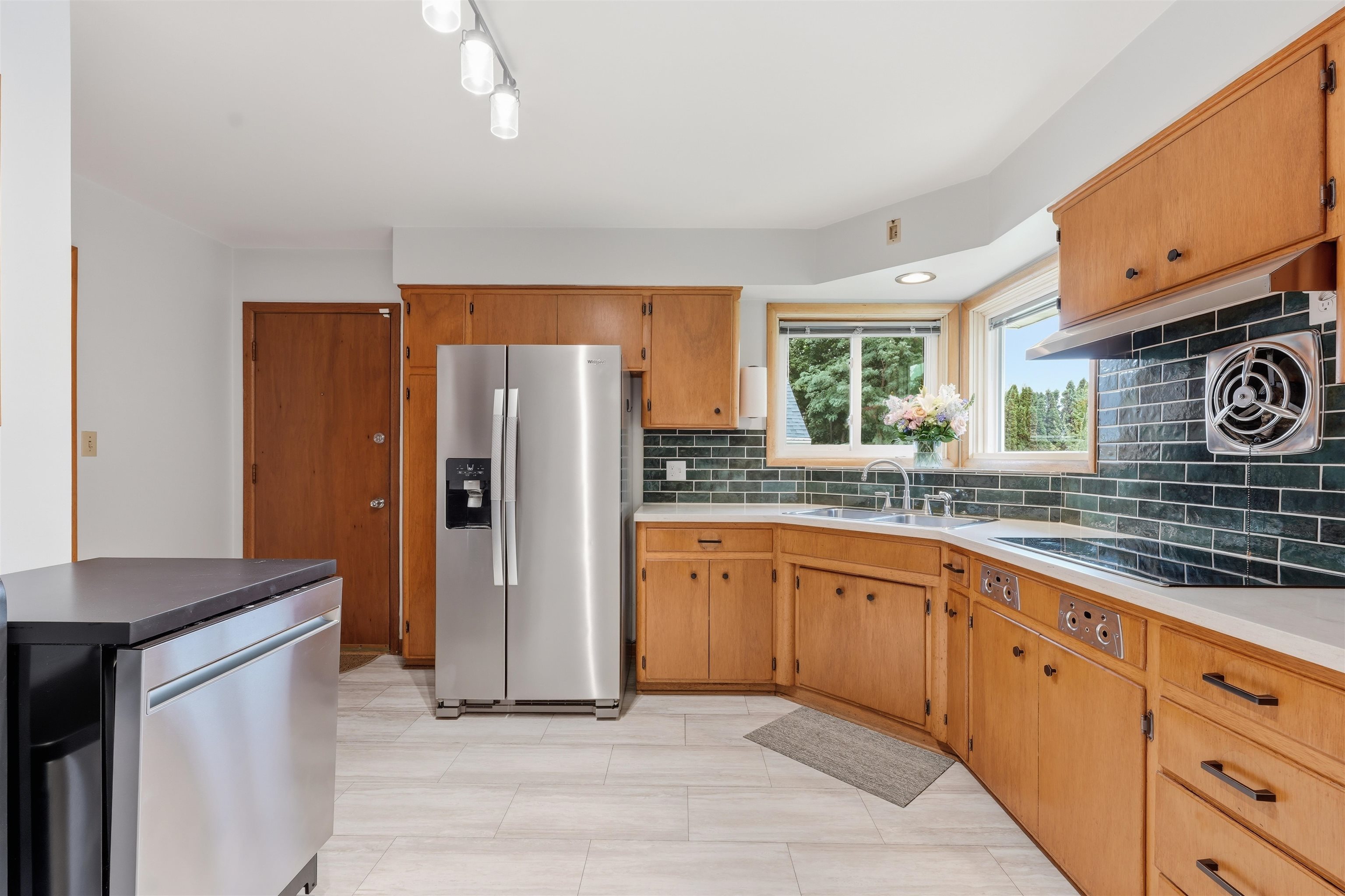 3728 W Hoffman Ave - Photo 9