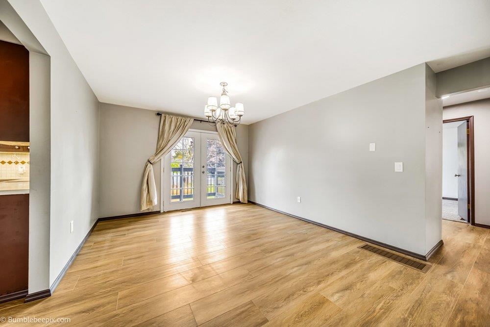 405 Dubois St - Photo 6