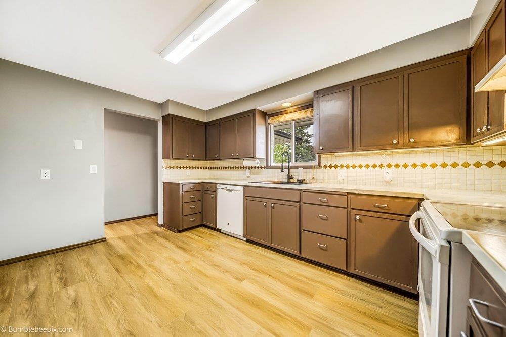 405 Dubois St - Photo 8