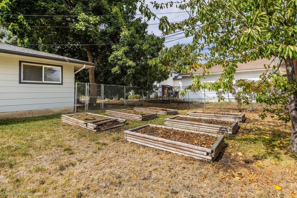 405 Dubois St - Photo 27