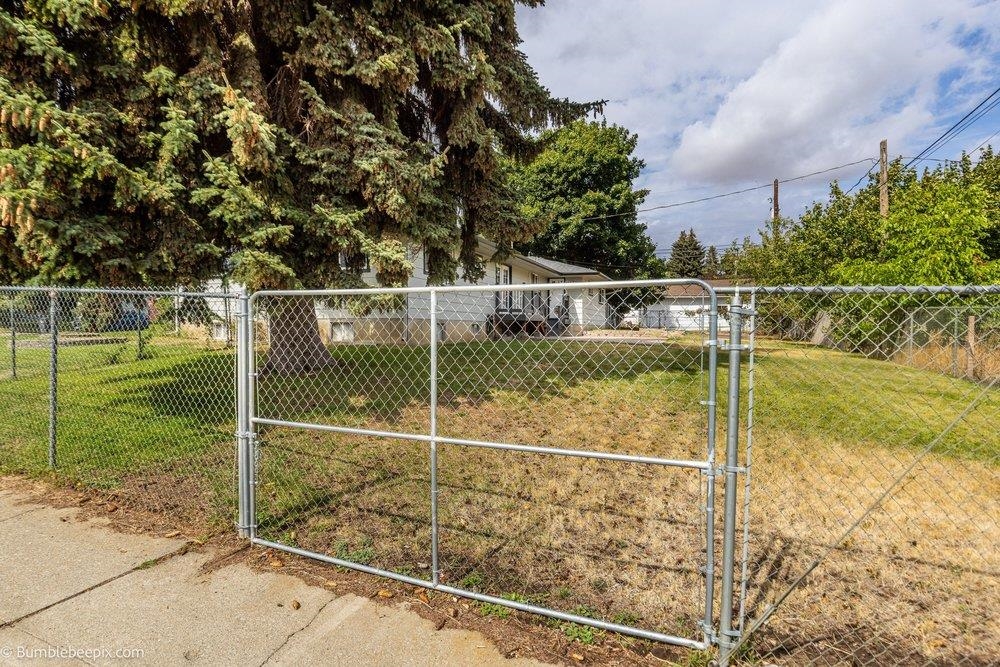405 Dubois St - Photo 29