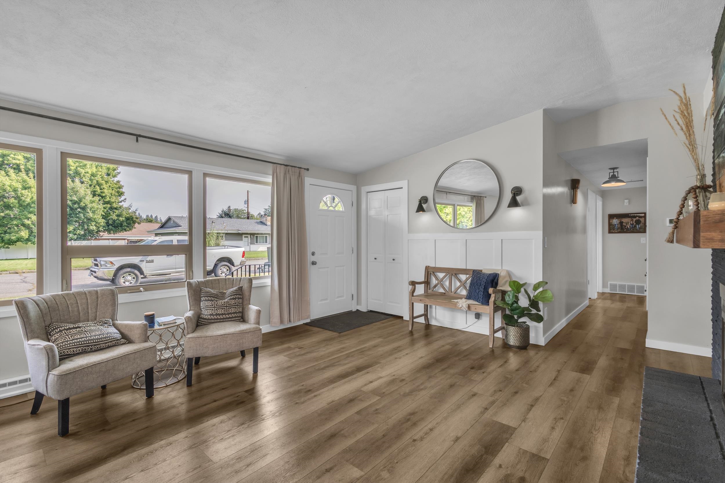 12022 E Skyview Ave - Photo 7