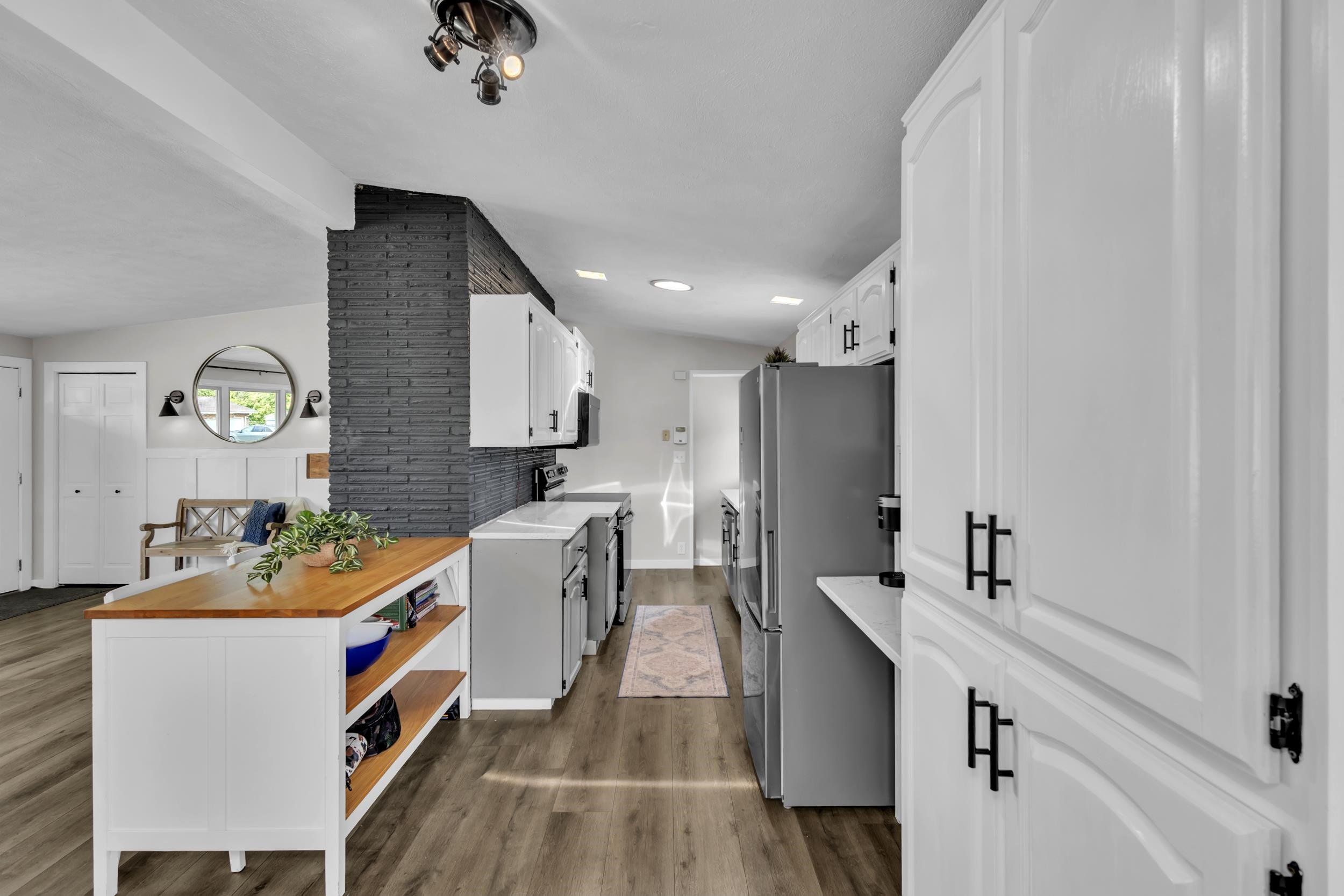 12022 E Skyview Ave - Photo 12