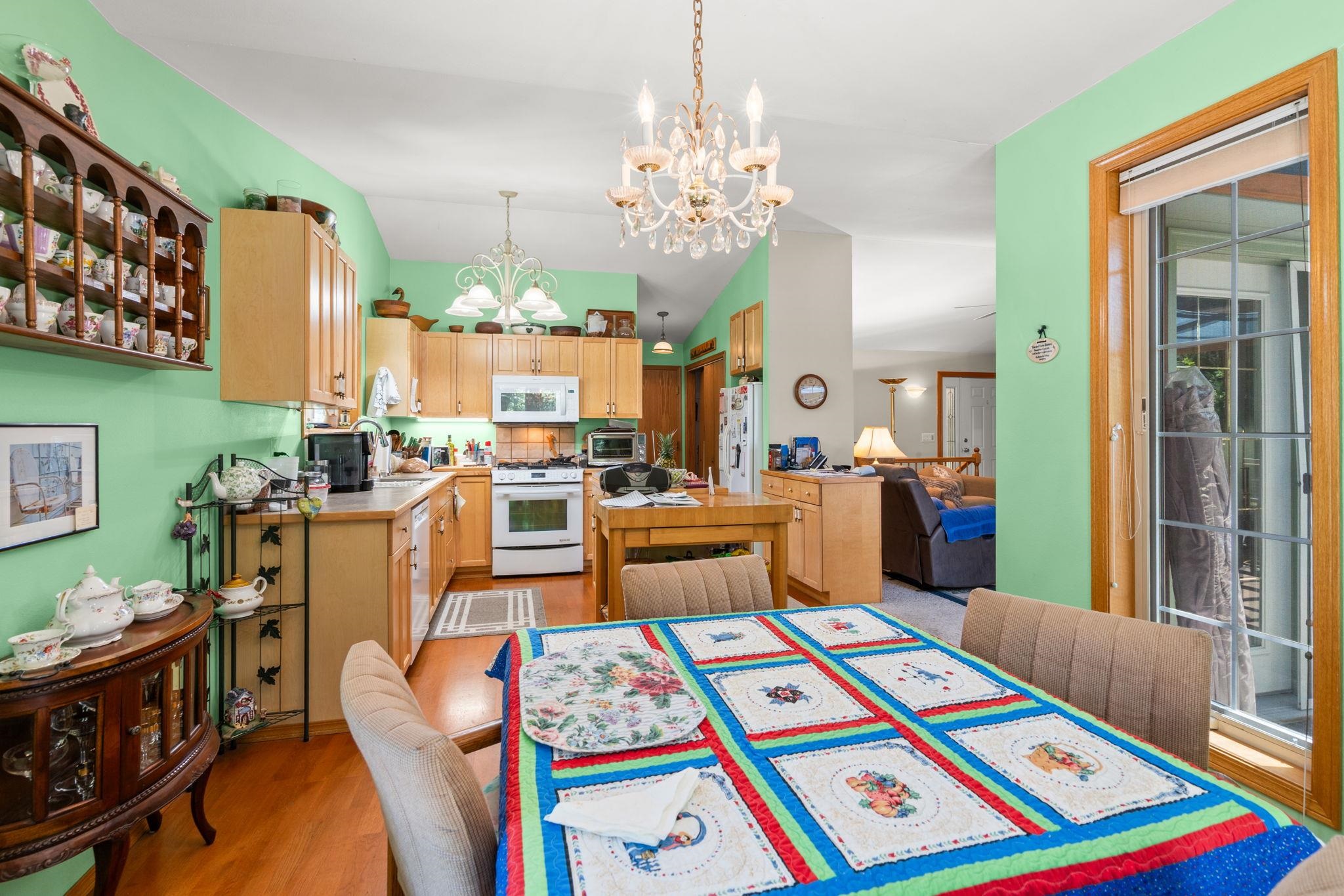 3853 White Pine Rd - Photo 22