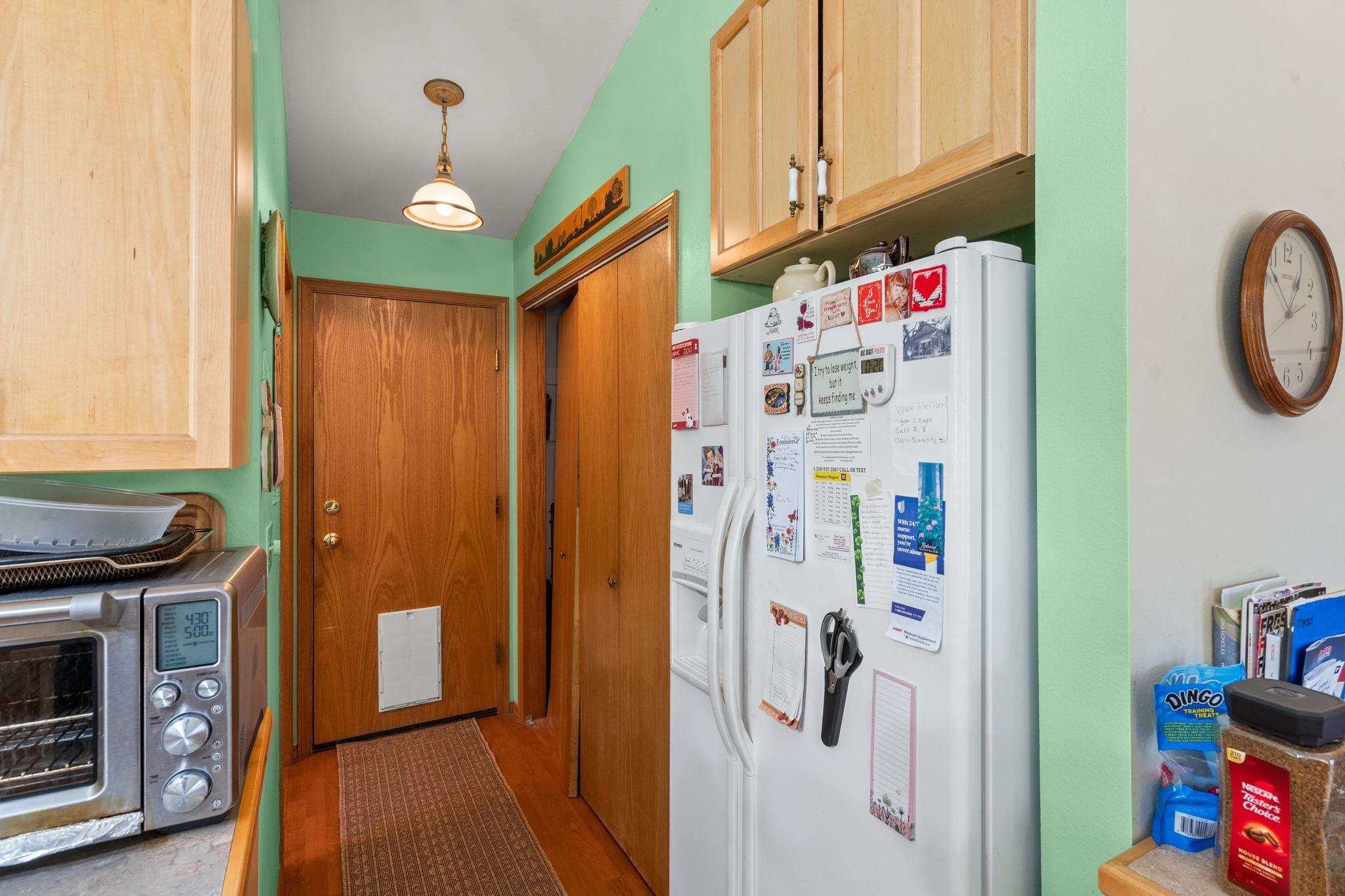 3853 White Pine Rd - Photo 28