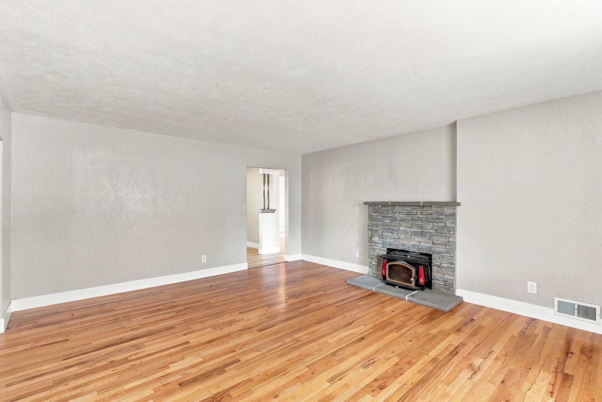 8921 E Broadway Ave - Photo 7