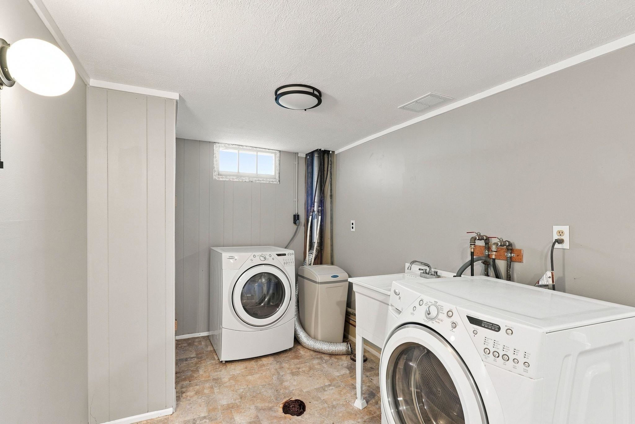 8921 E Broadway Ave - Photo 28