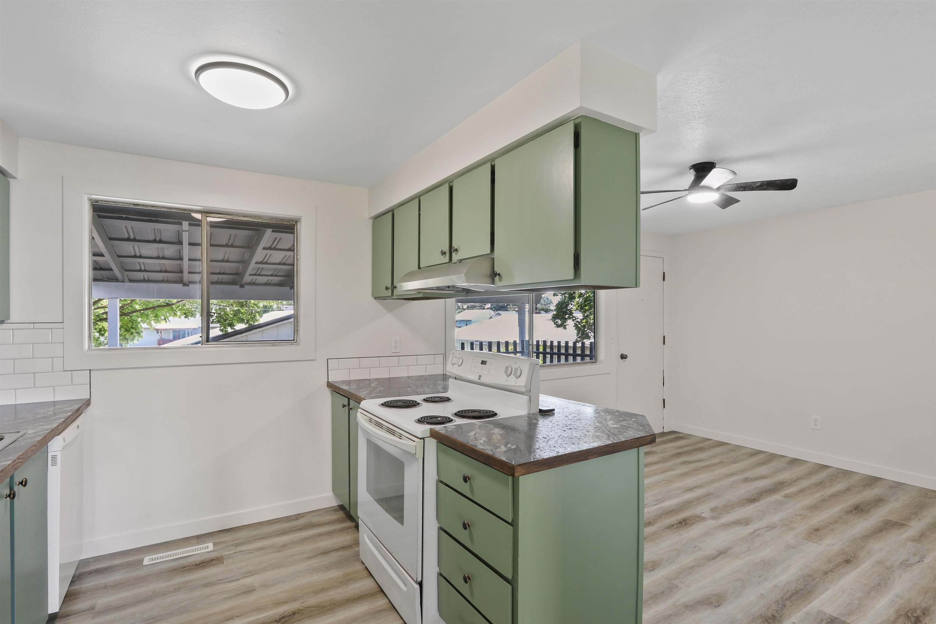 2908 E Cleveland Ave - Photo 3