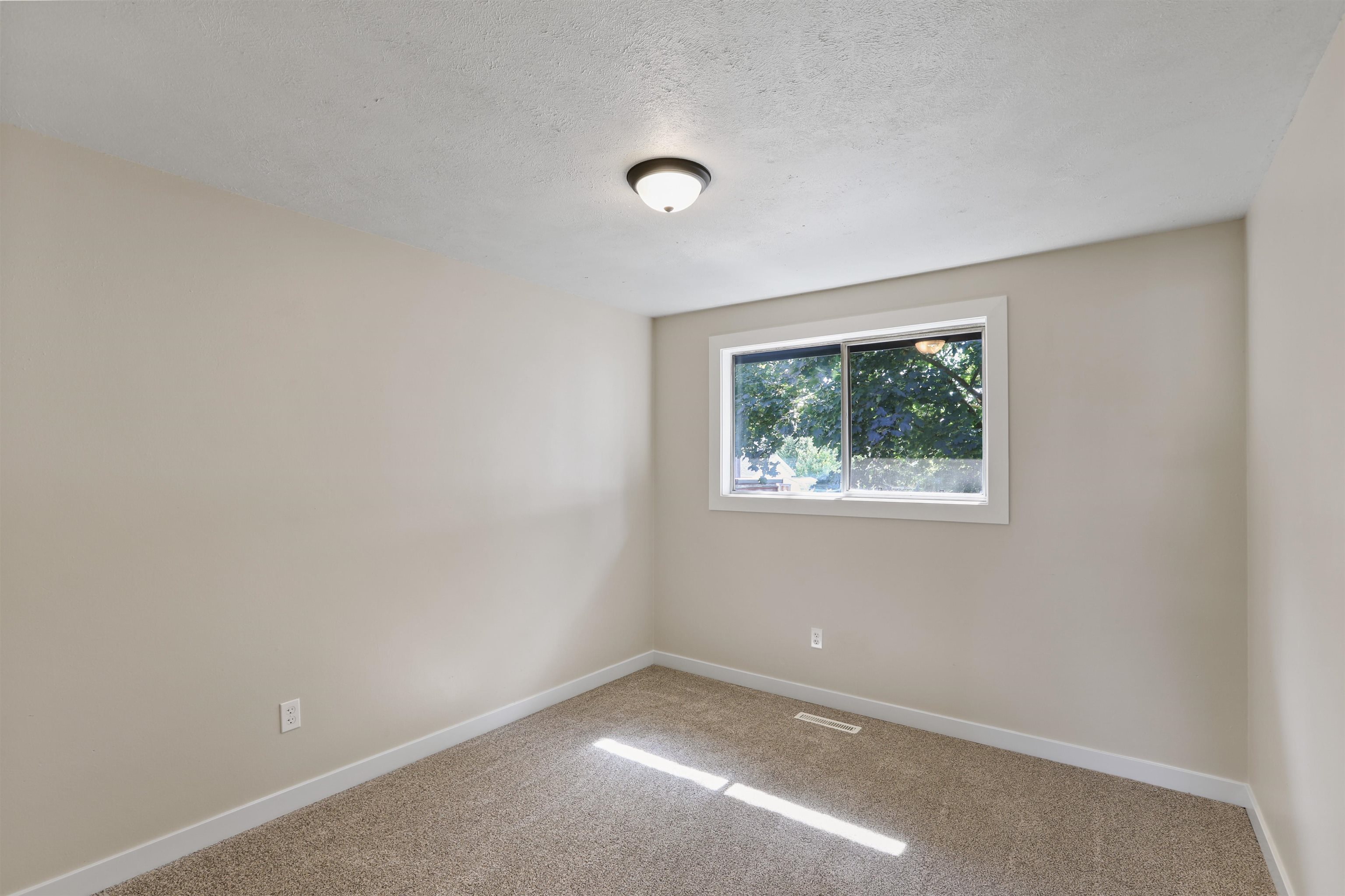 2908 E Cleveland Ave - Photo 15