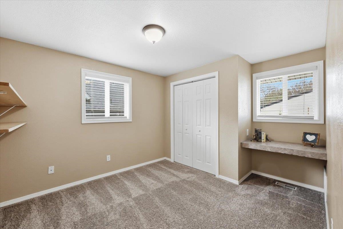 723 E 38th Ave - Photo 12
