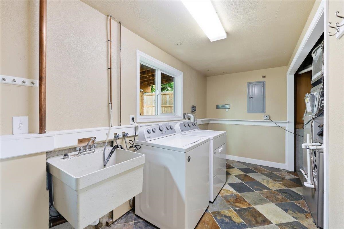 723 E 38th Ave - Photo 21