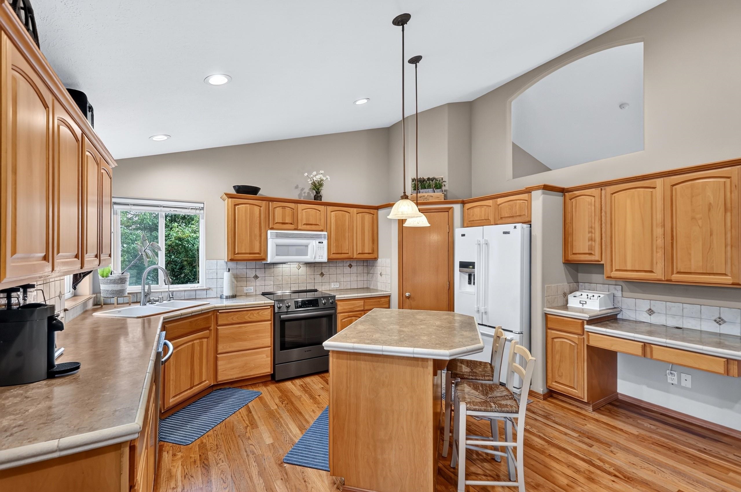 13108 E 36TH Ave - Photo 8