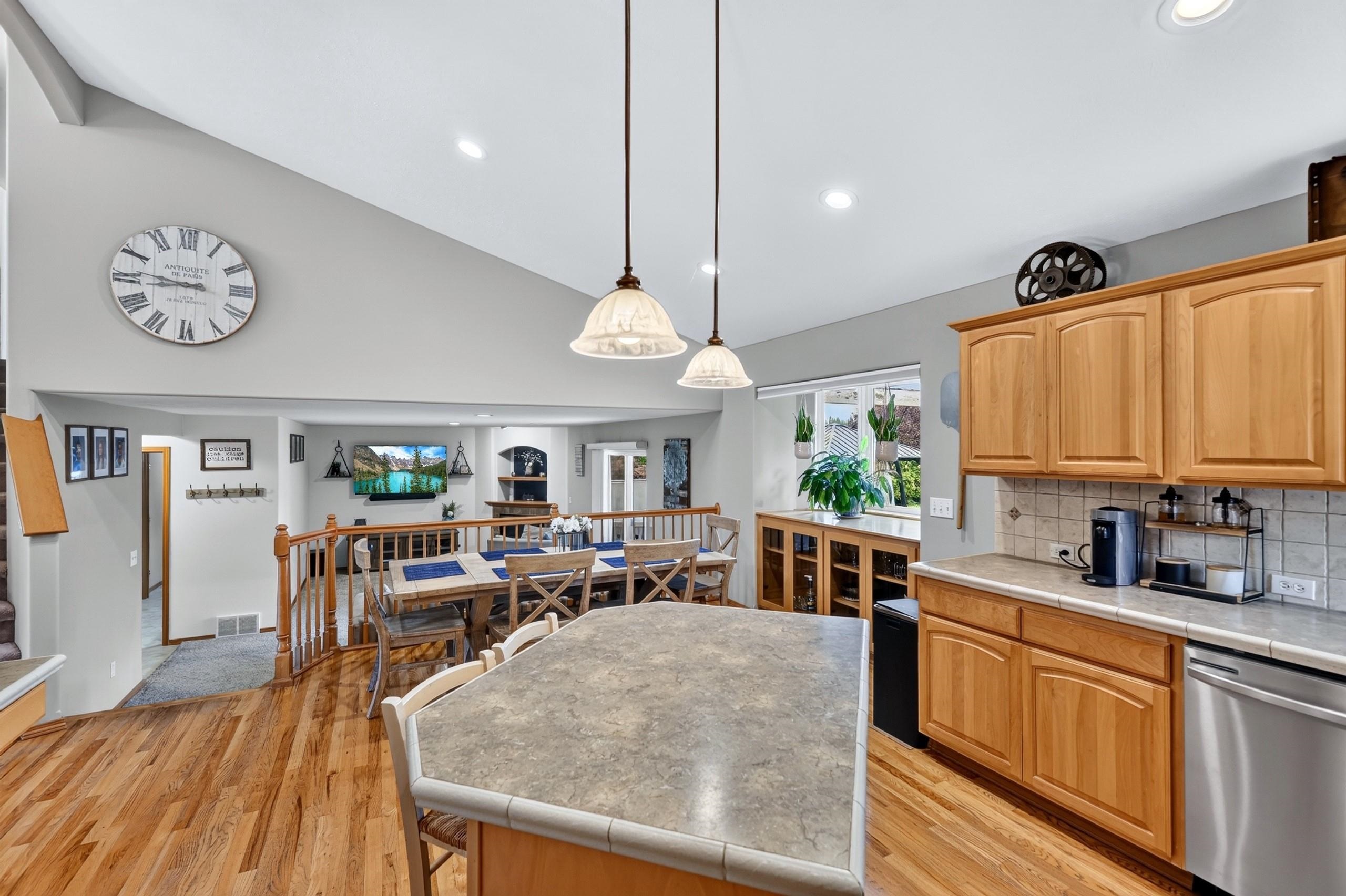 13108 E 36TH Ave - Photo 10