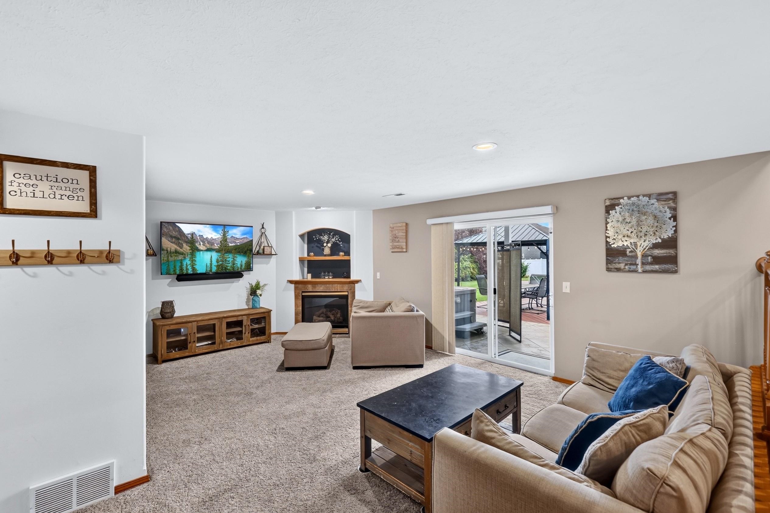 13108 E 36TH Ave - Photo 17