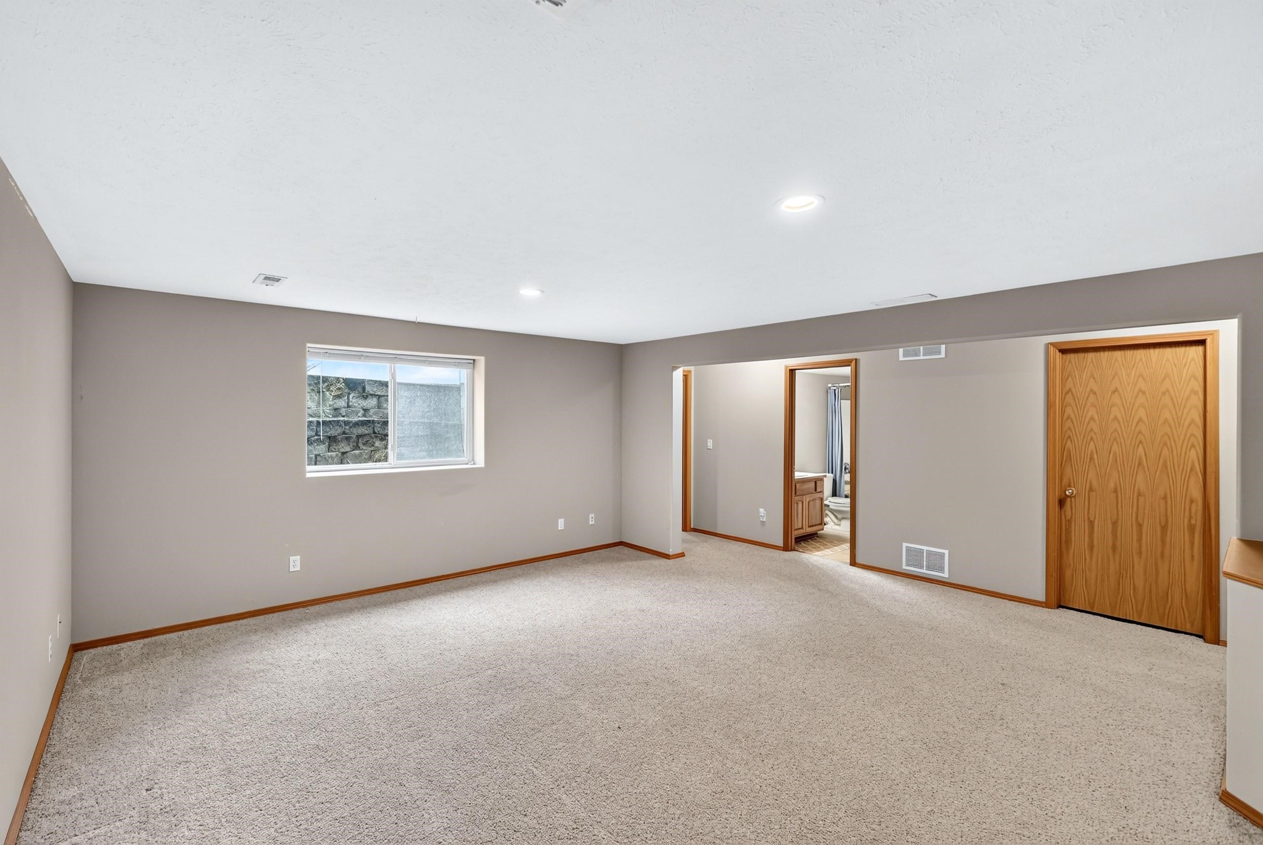 13108 E 36TH Ave - Photo 45