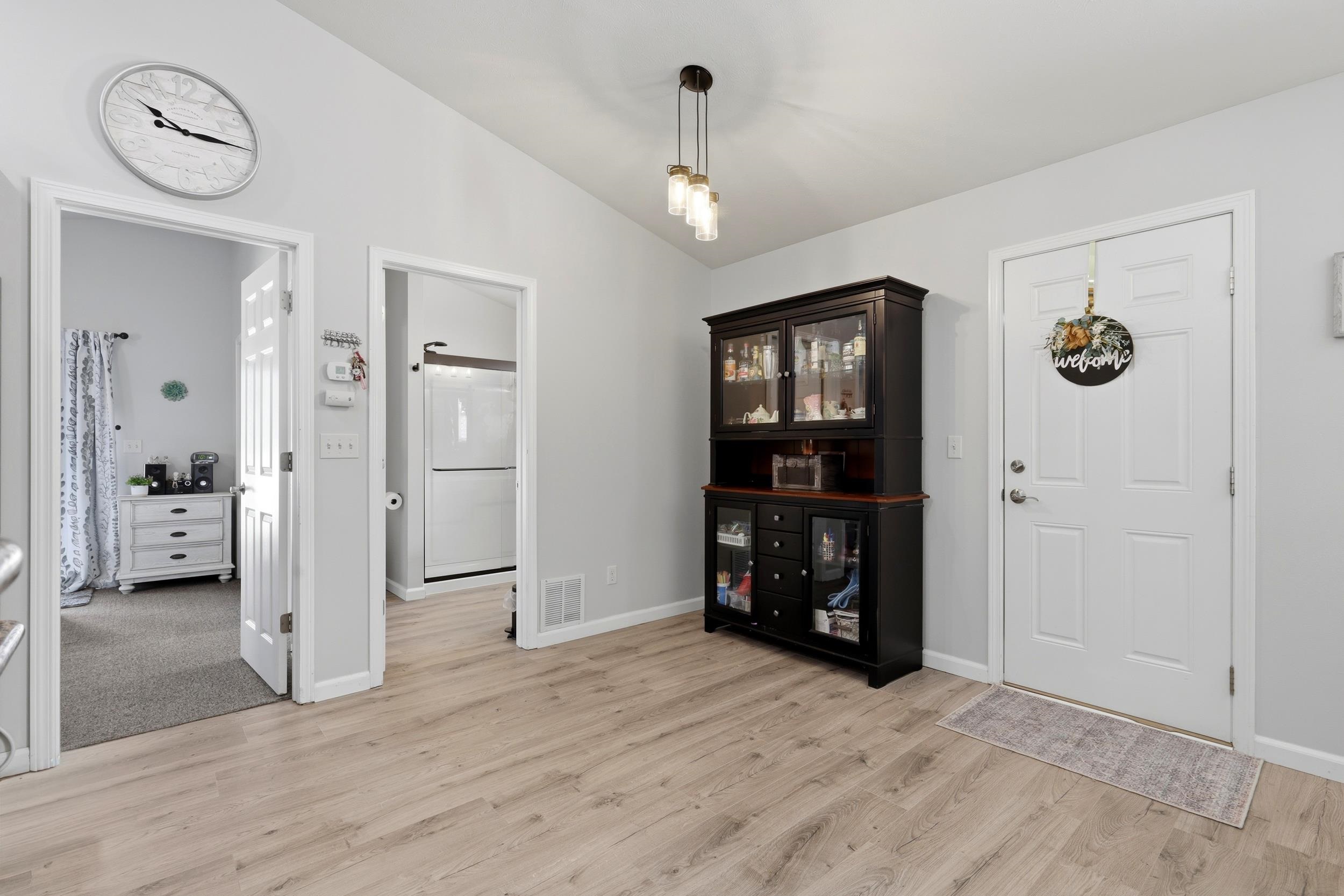 10305 E 5th Ln - Photo 5