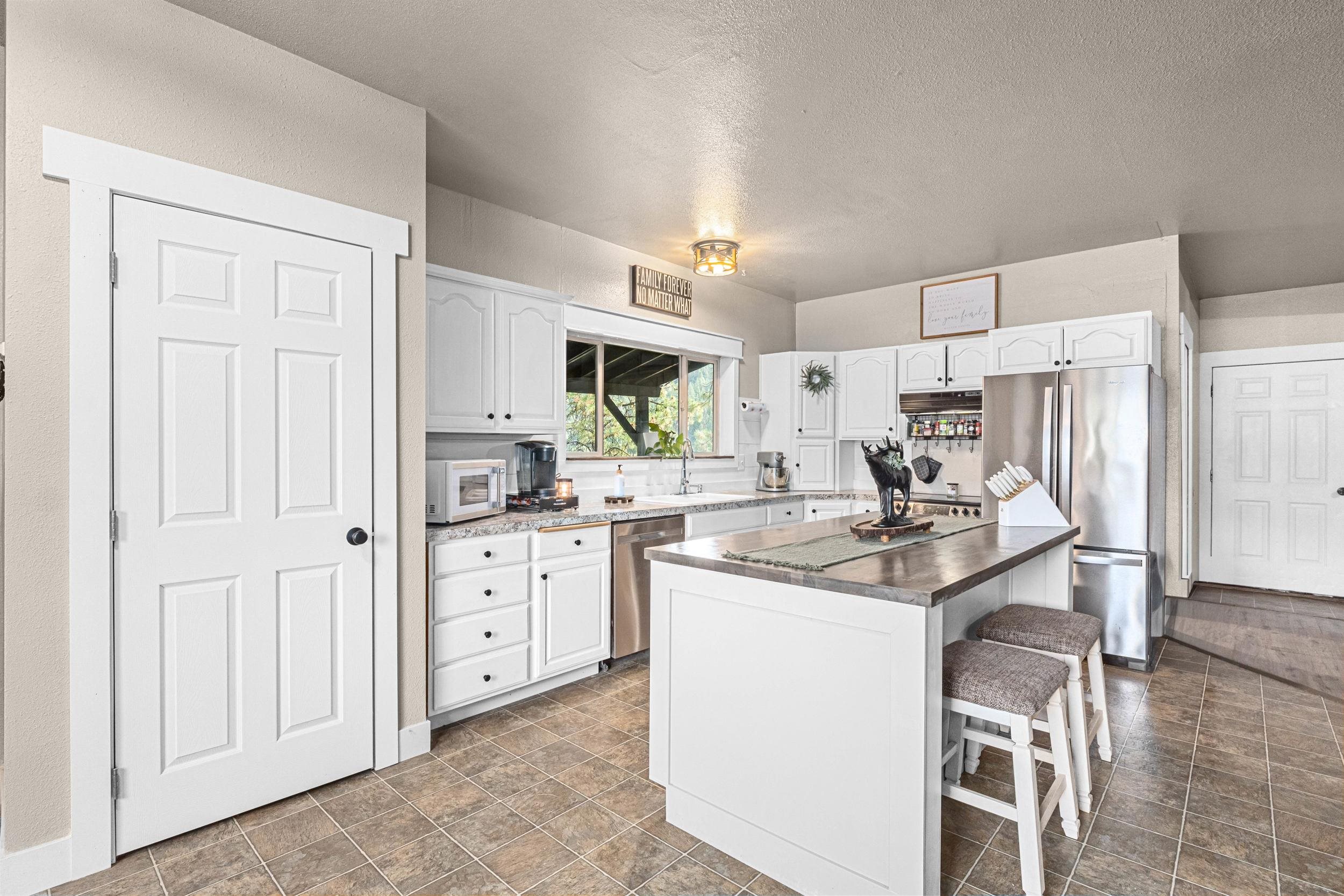 943 Mission Lake Rd - Photo 20