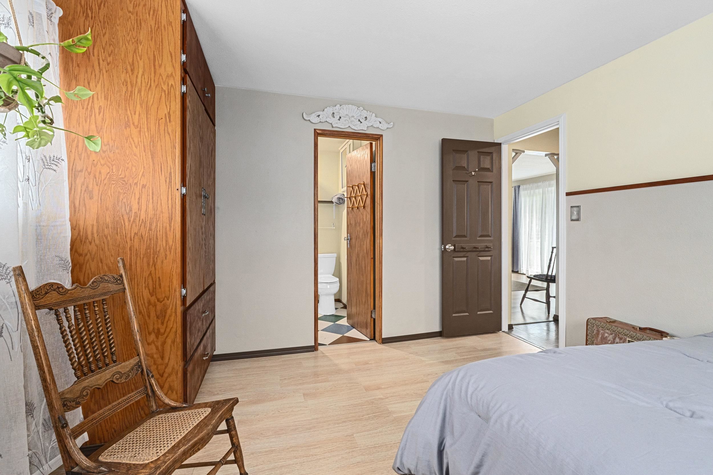 230 S 8th St - Photo 9