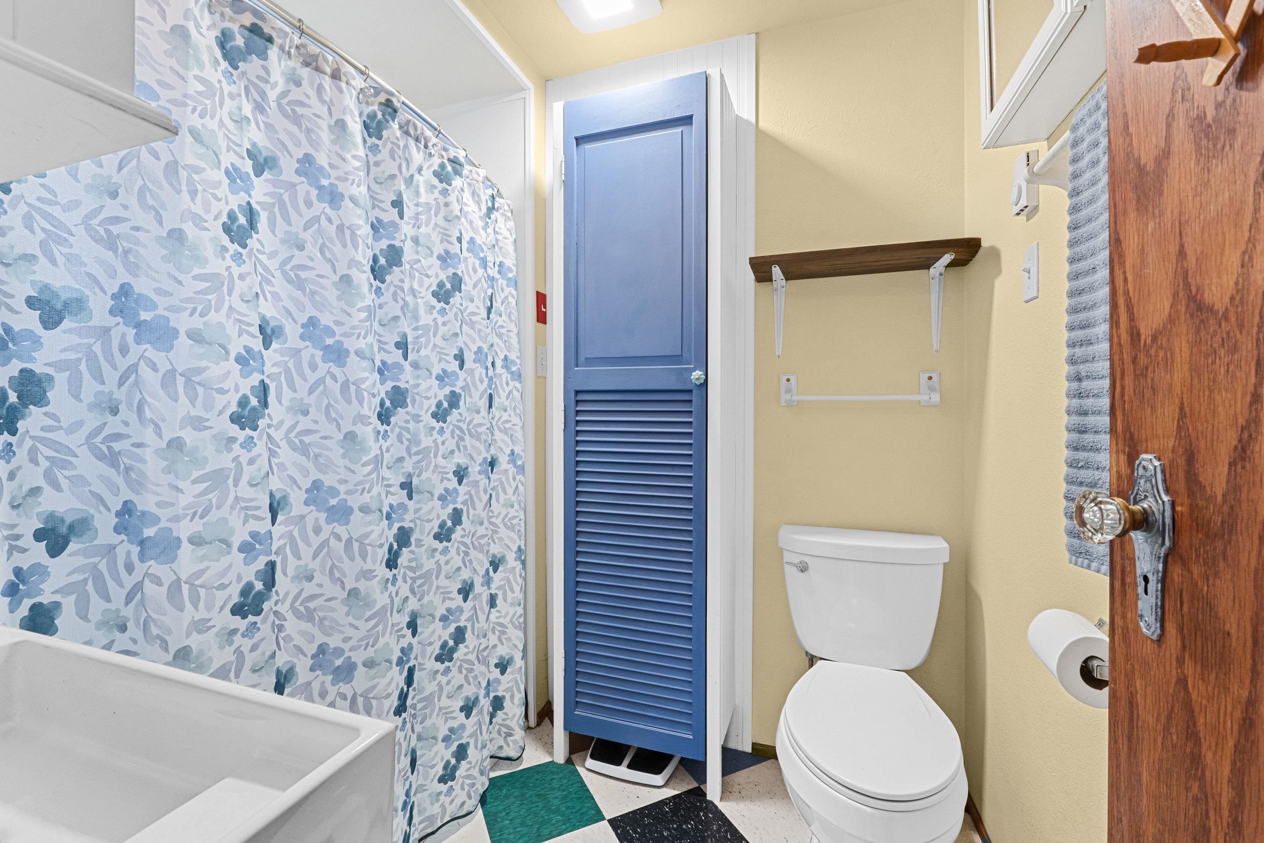 230 S 8th St - Photo 10