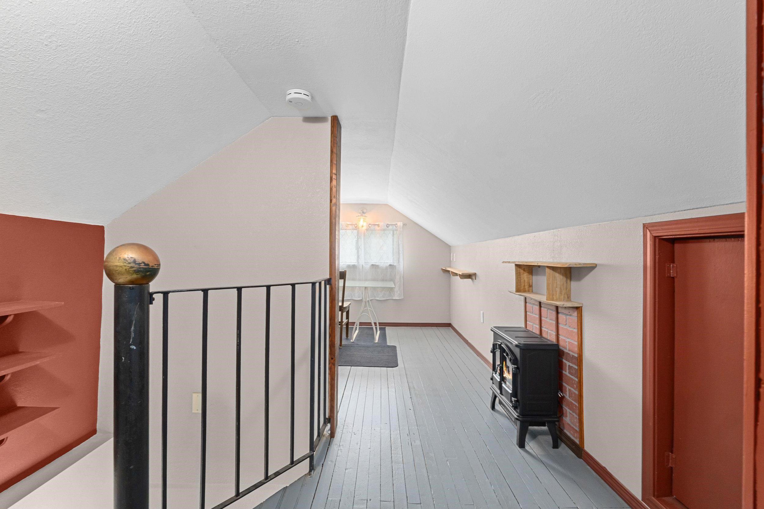 230 S 8th St - Photo 21