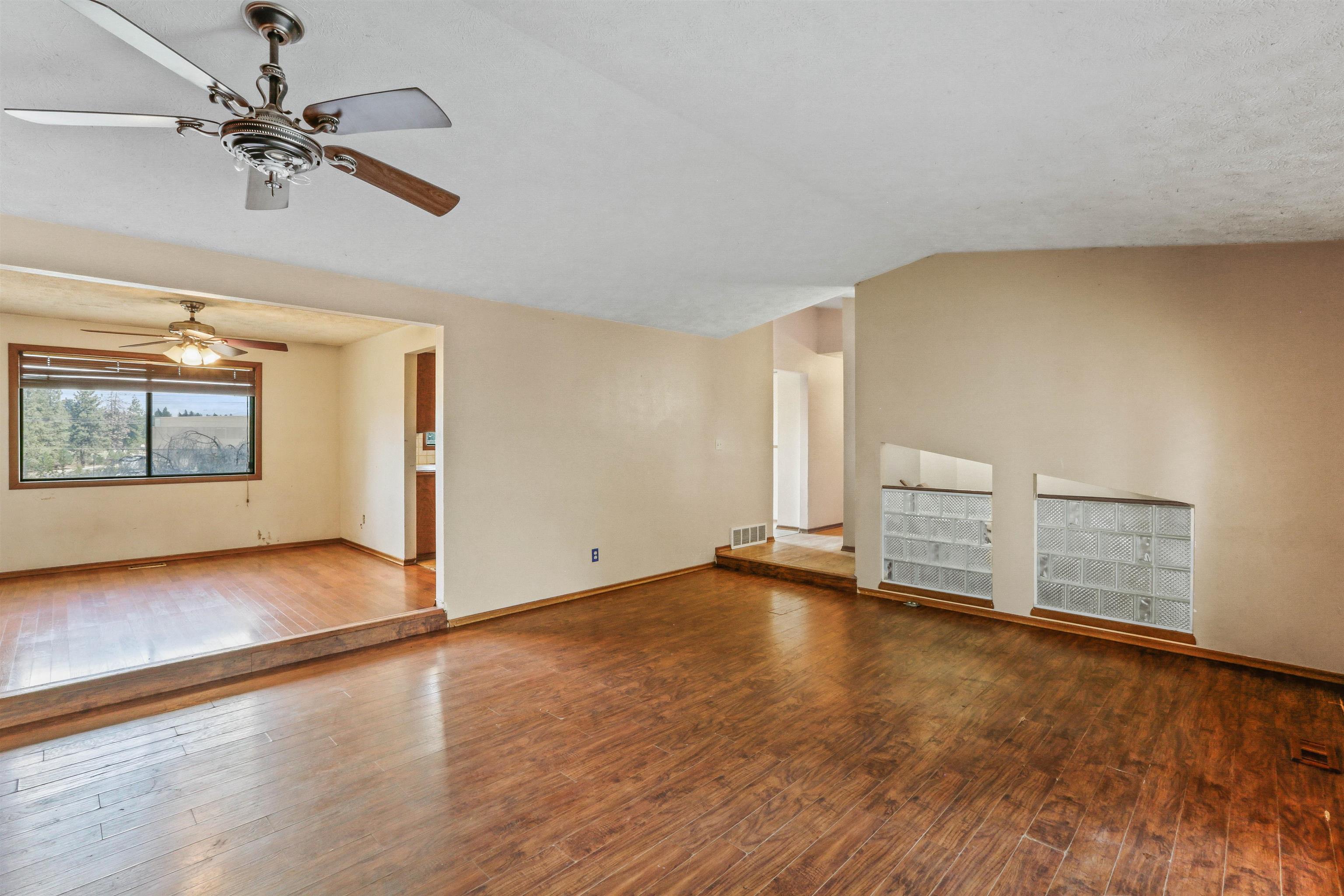 10806 N College Place Dr - Photo 4