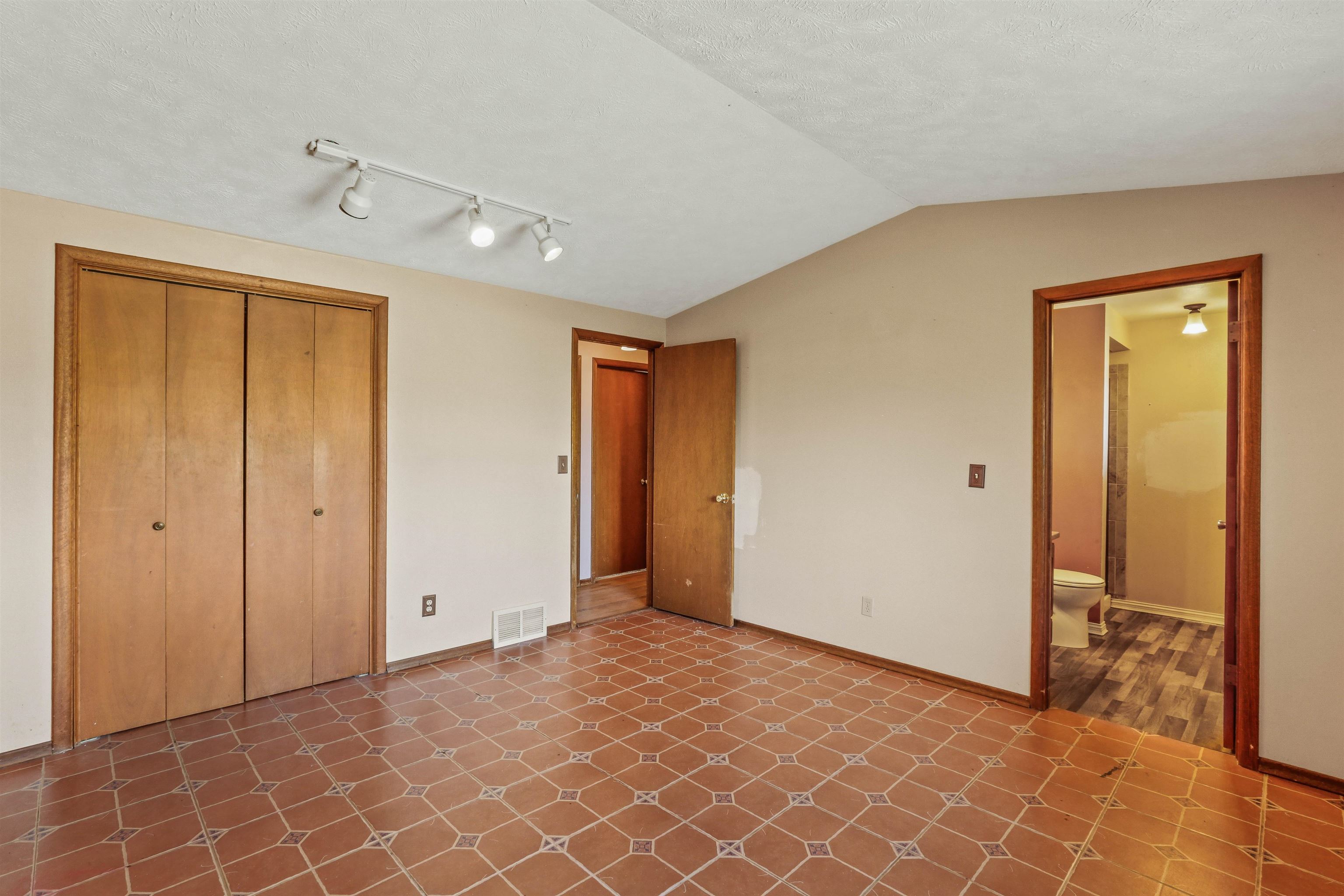 10806 N College Place Dr - Photo 10