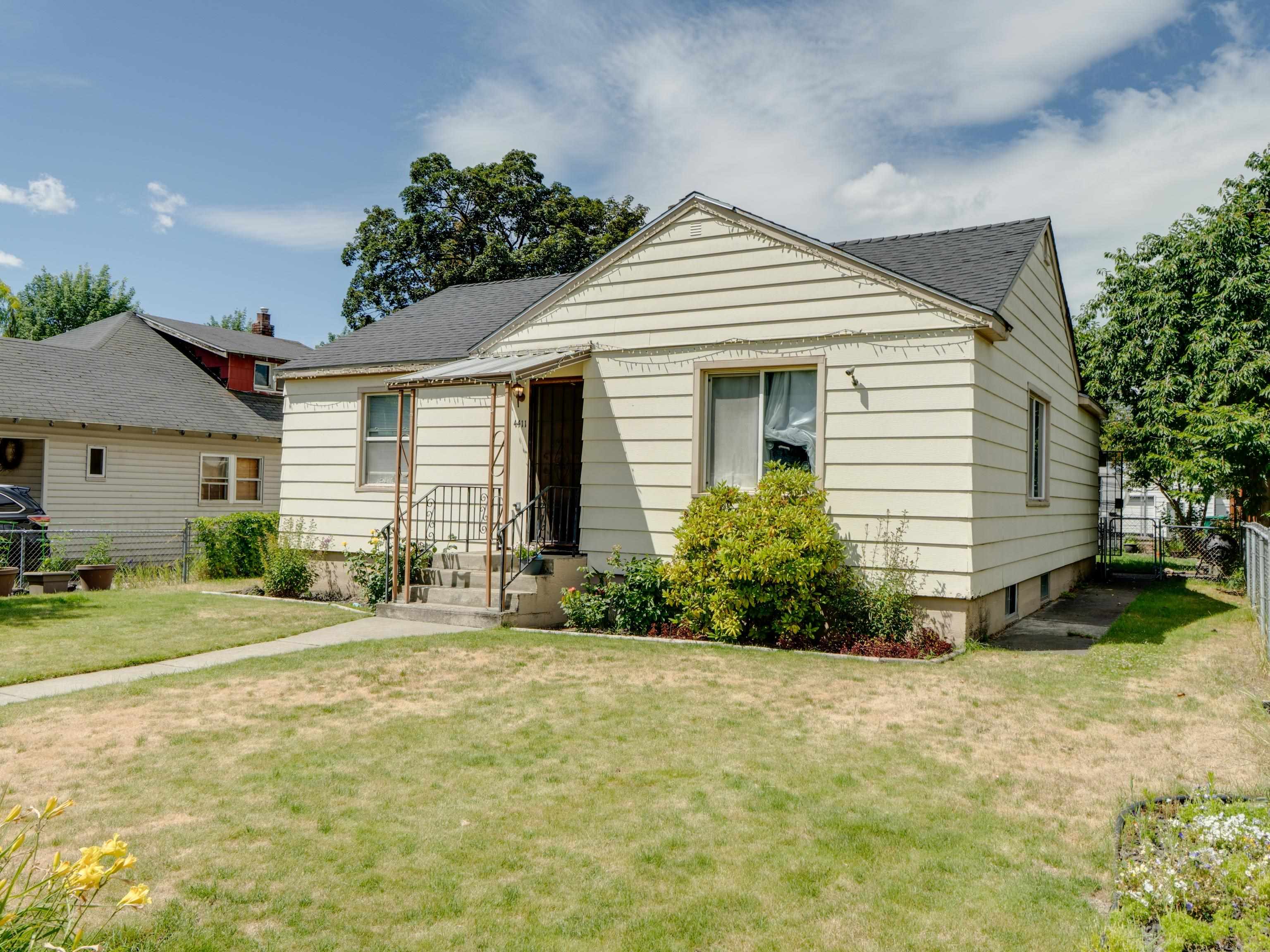 4411 N Howard St - Photo 1