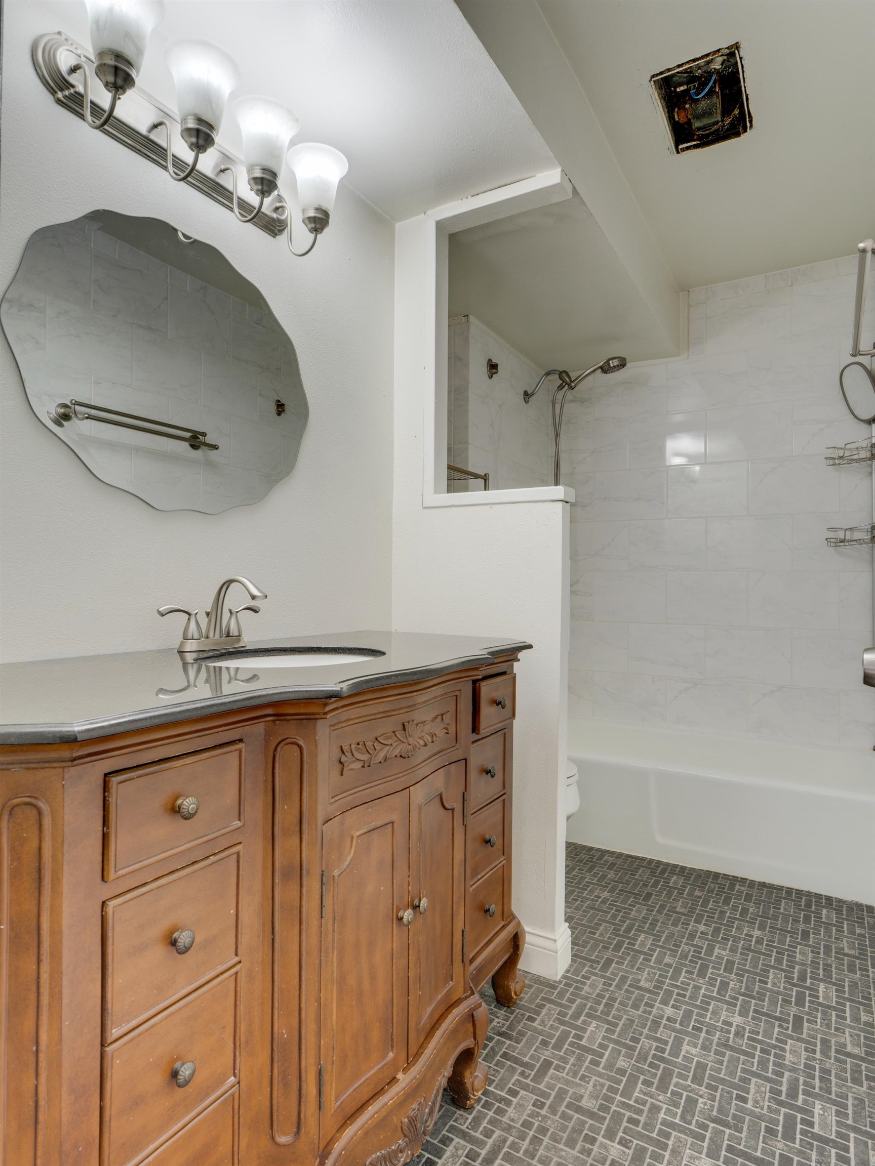 4411 N Howard St - Photo 18